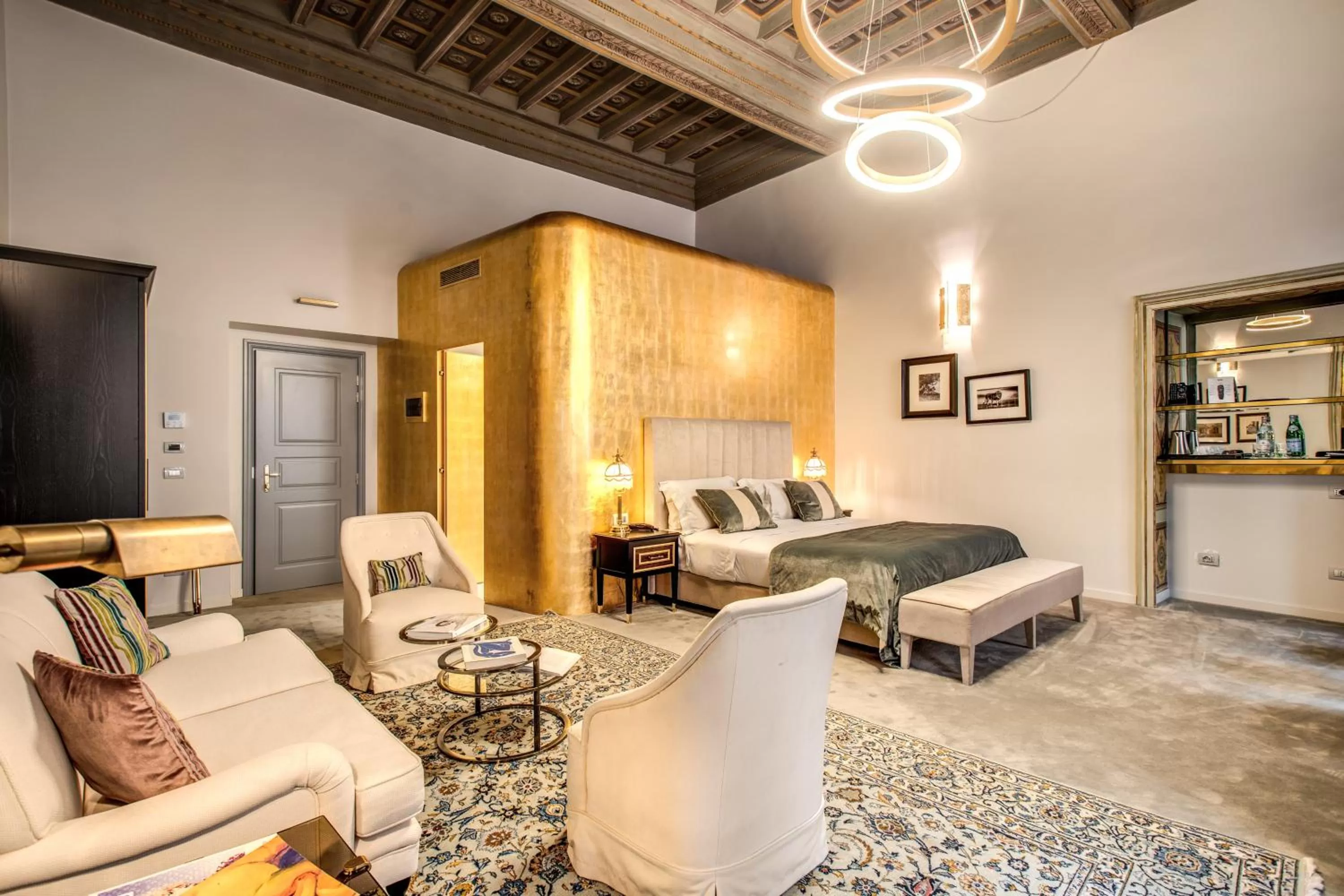 Bed in Martius Private Suites Hotel