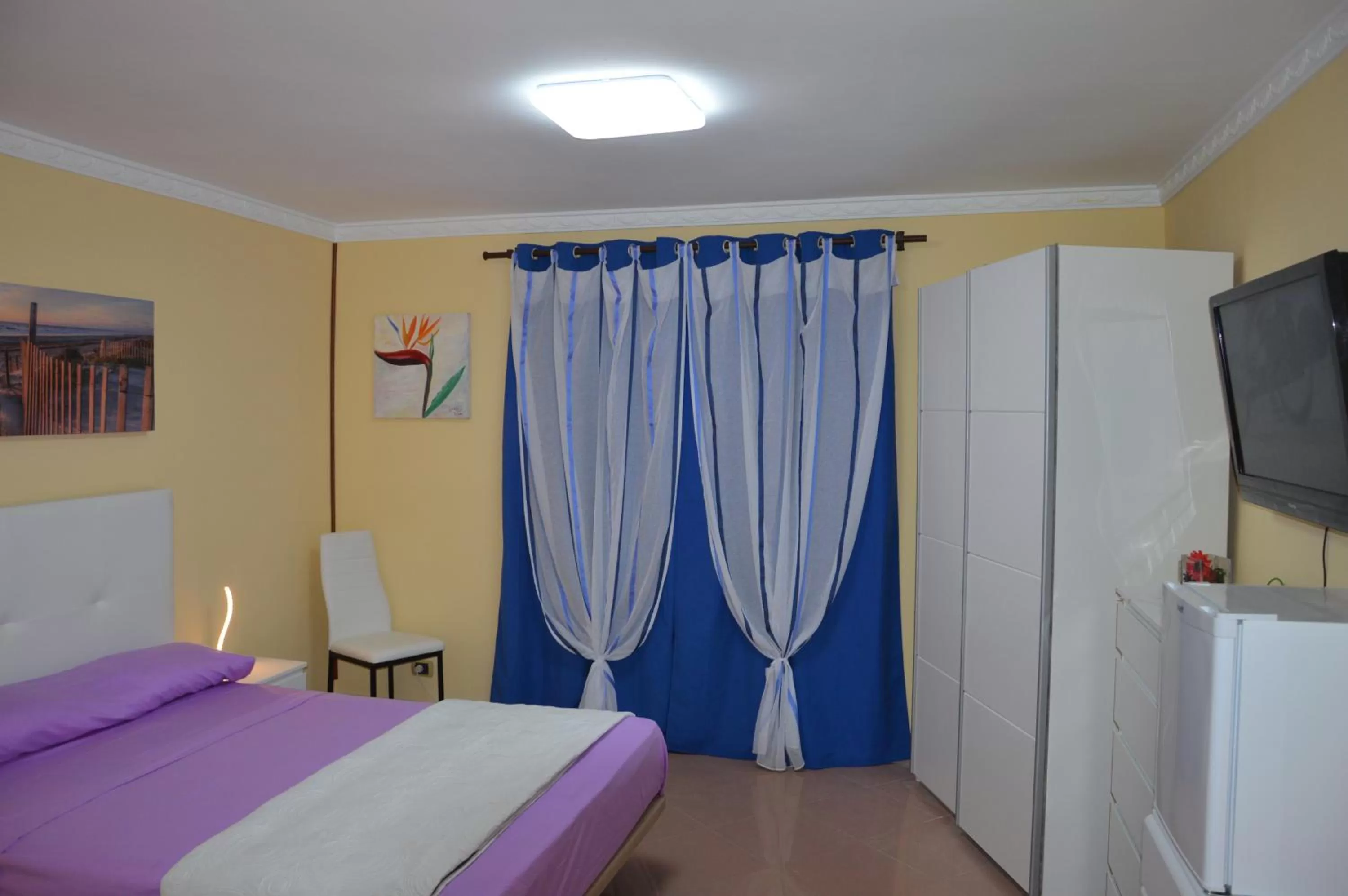 Photo of the whole room, Bed in B&B Paraiso del Sol