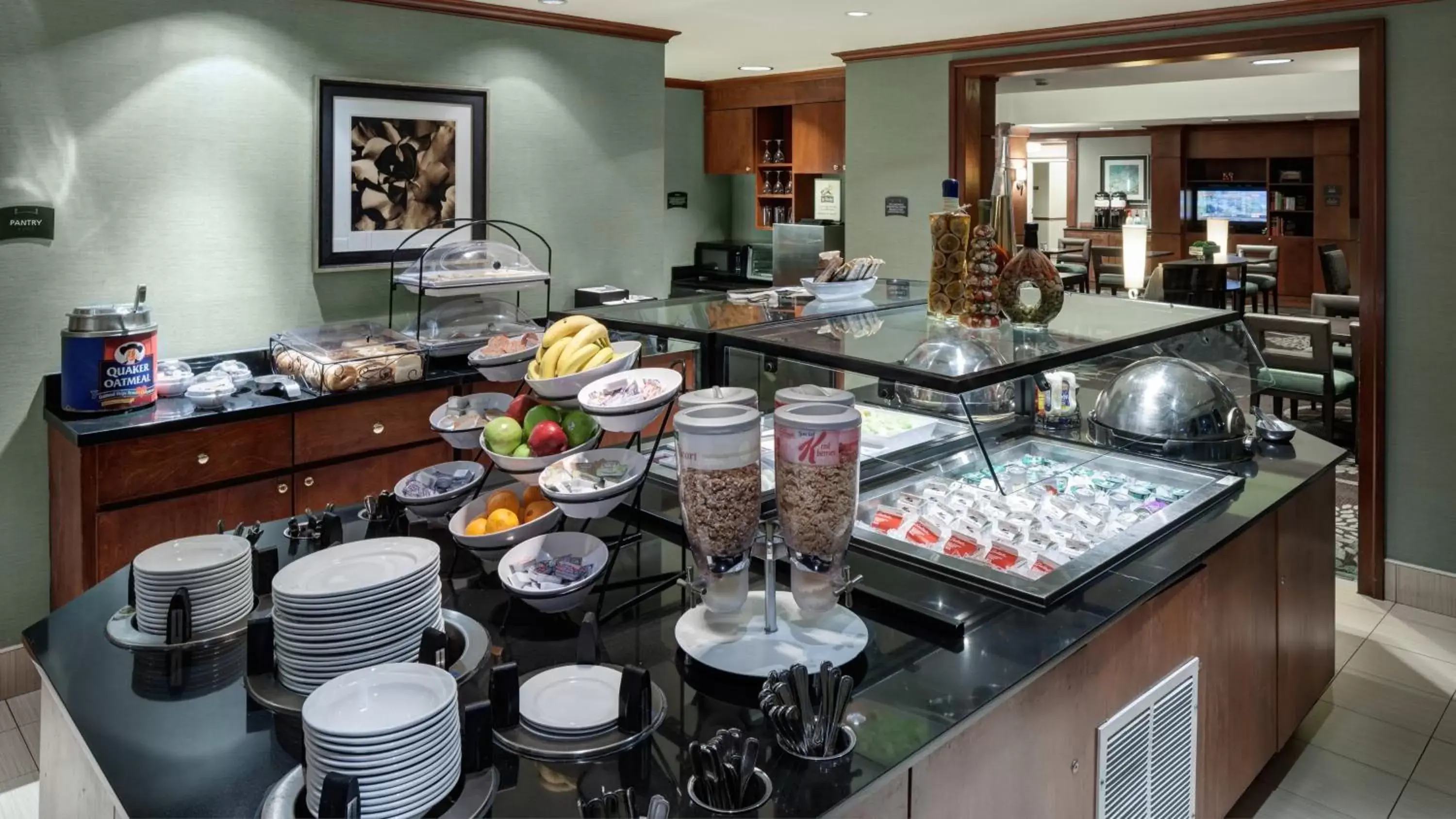 Breakfast, Food in Staybridge Suites Jackson, an IHG Hotel