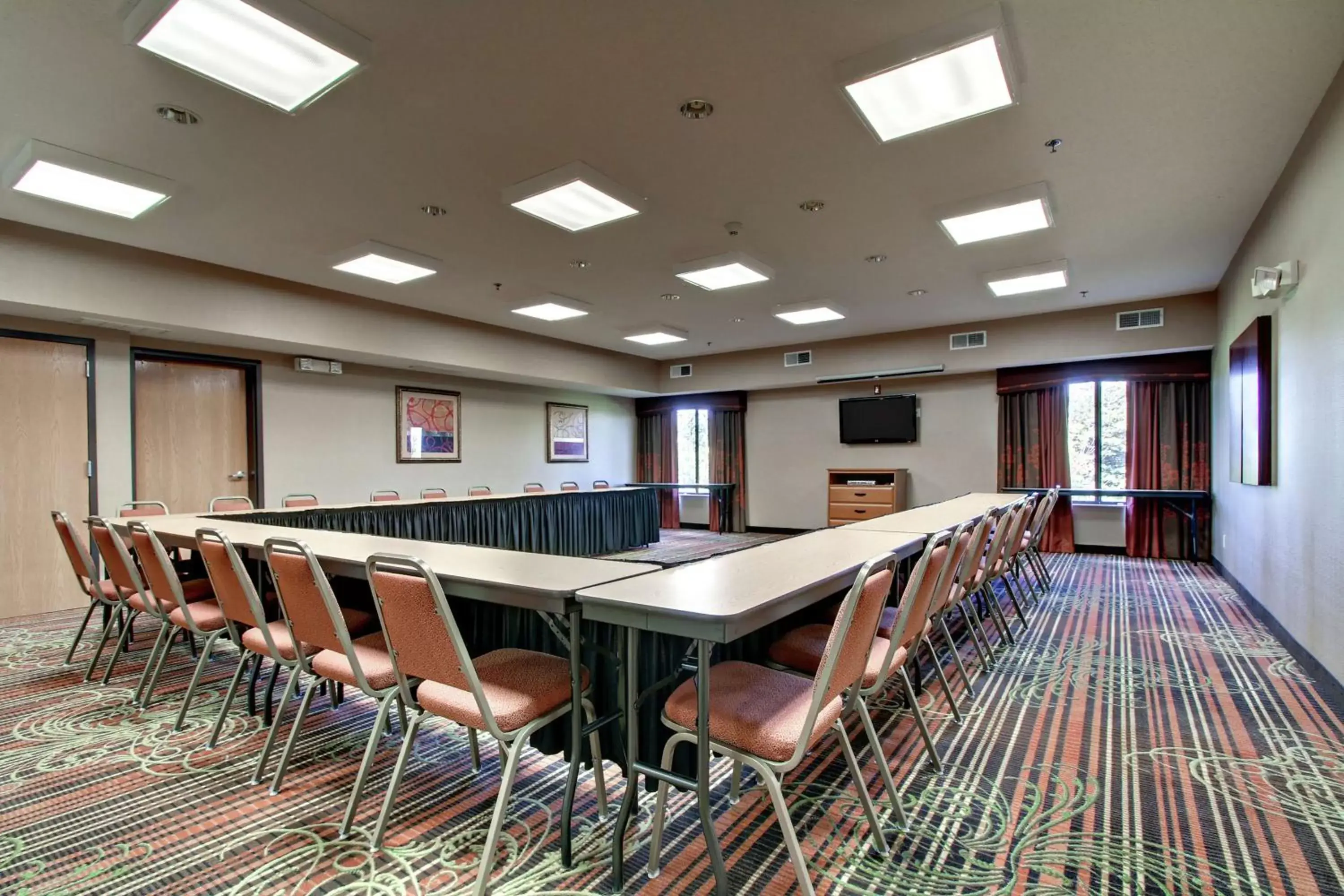 Meeting/conference room in Hampton Inn Ottawa - Starved Rock Area