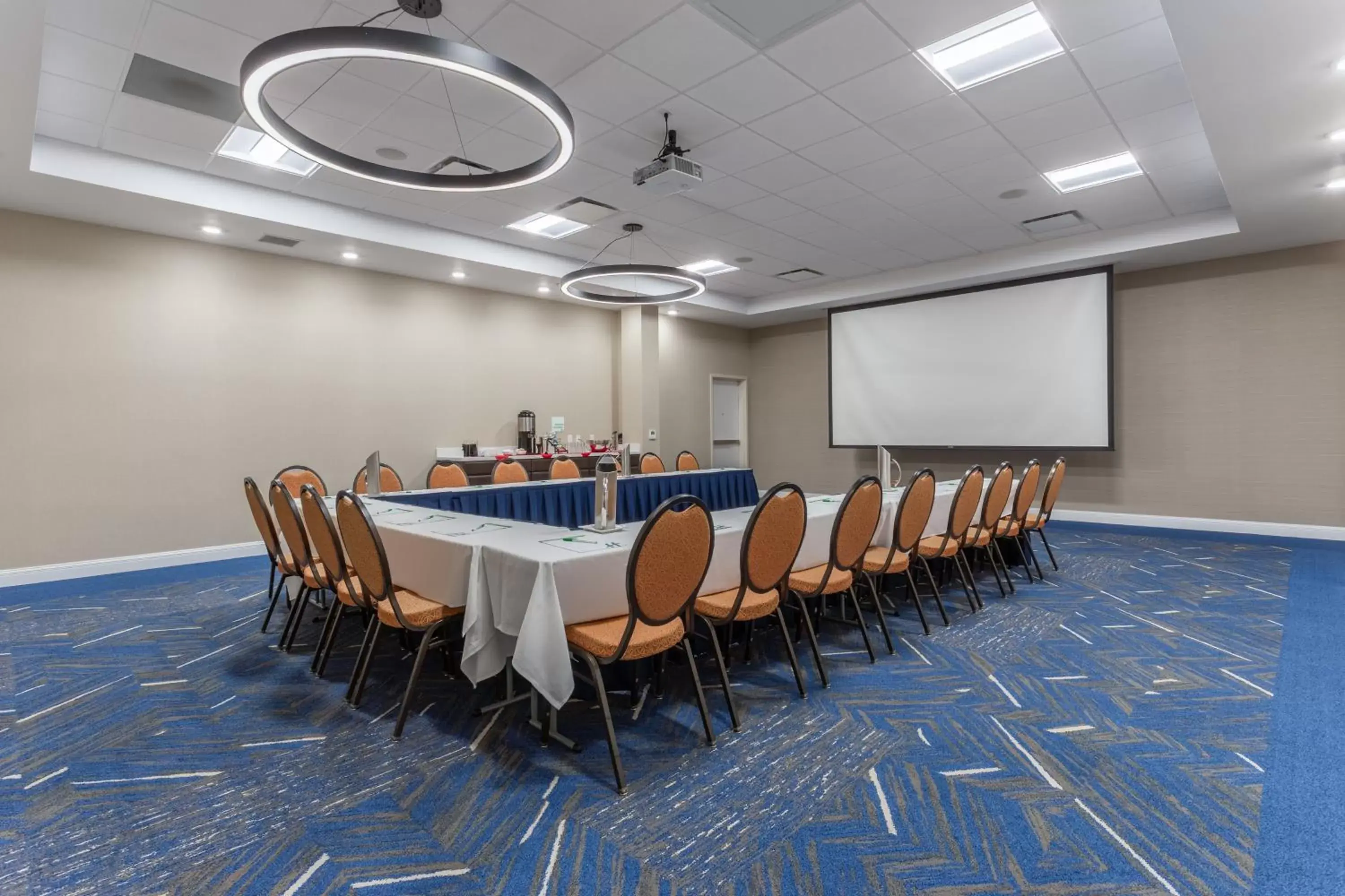 Meeting/conference room in Holiday Inn & Suites - Jefferson City, an IHG Hotel