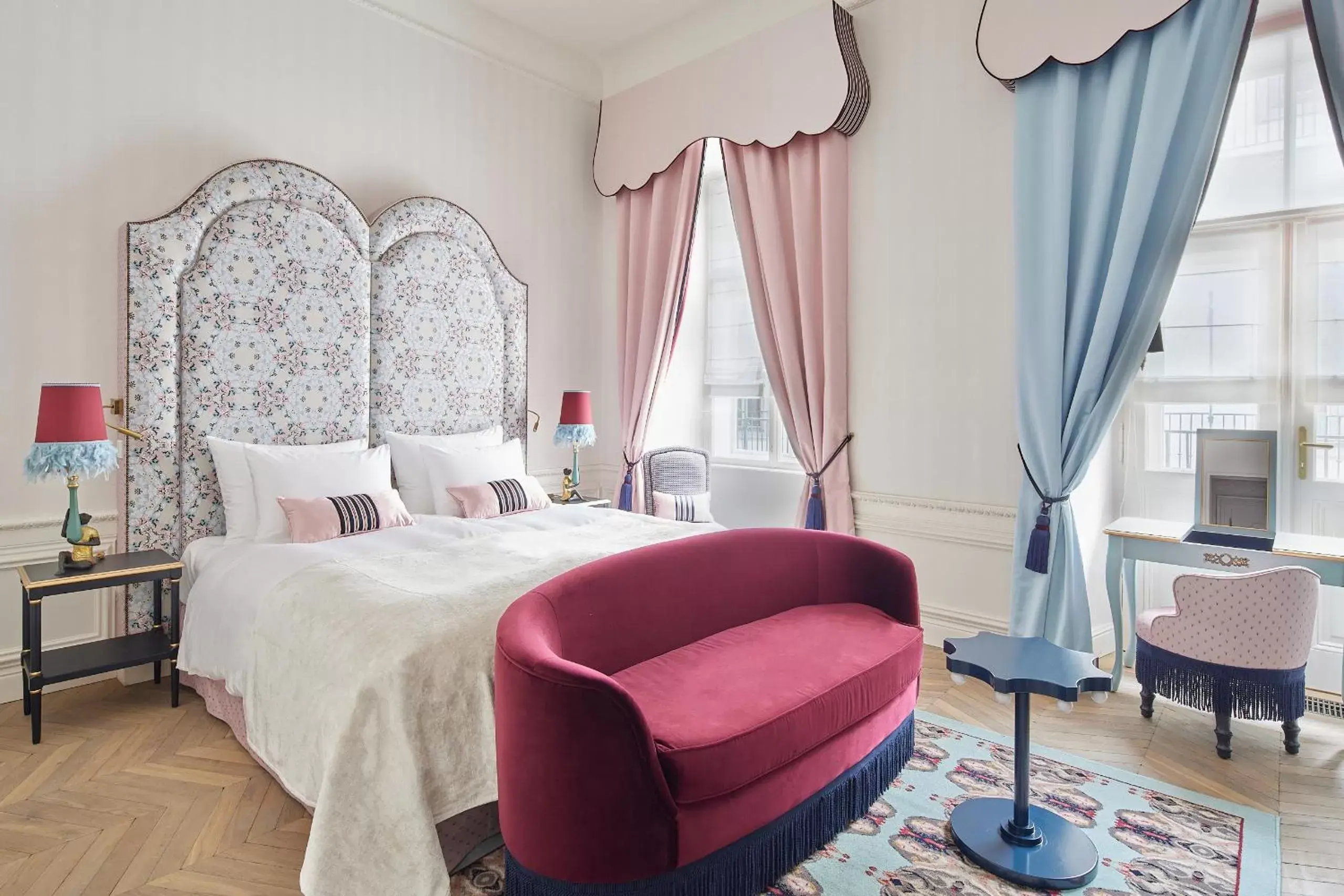 Photo of the whole room, Bed in The Leo Grand Photo of the whole room, Bed in The Leo Grand