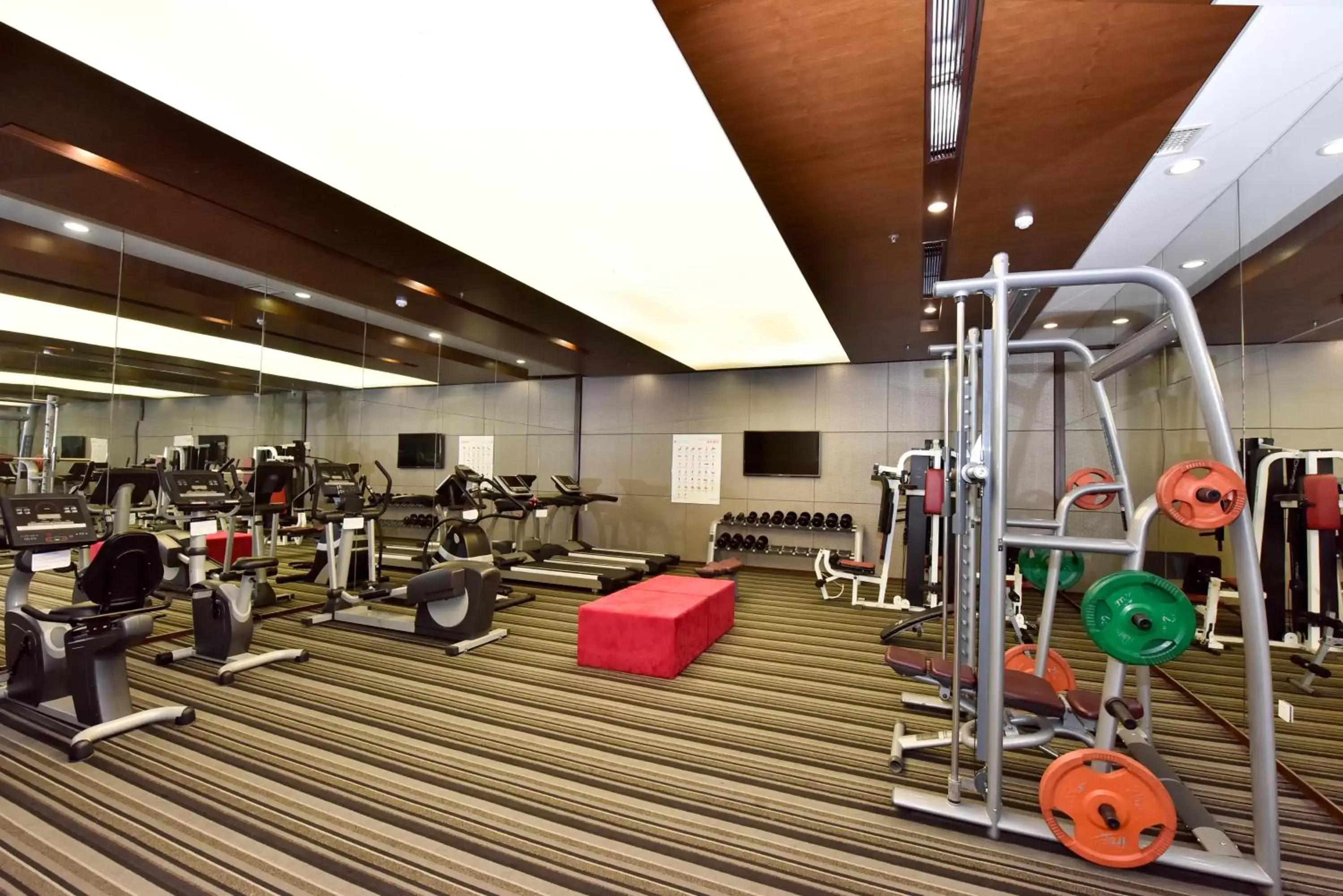 Fitness Center/Facilities in Pullman Zhangjiajie Hotel - Instagrammable