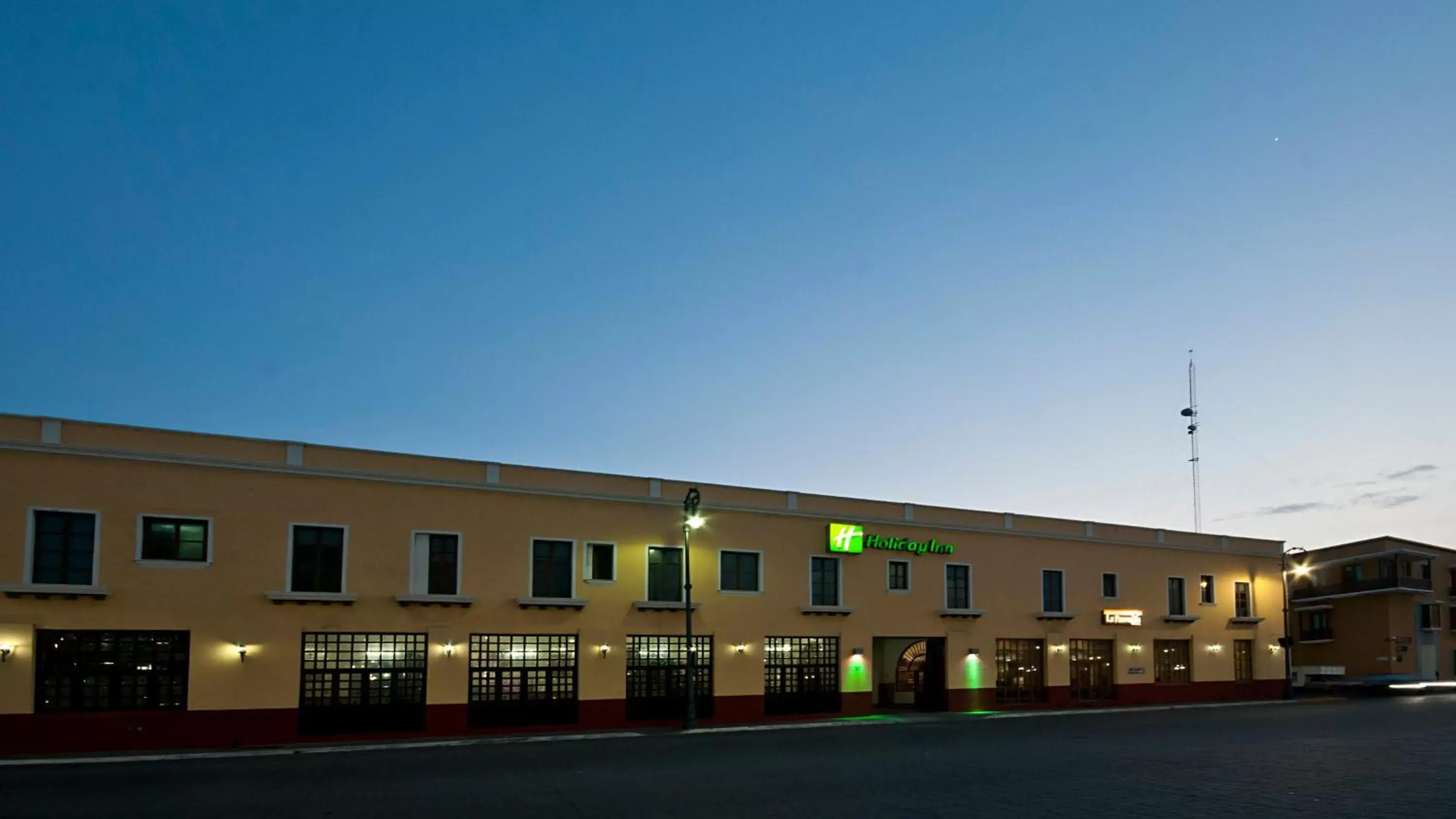 Property Building in Holiday Inn Veracruz-Centro Historico, an IHG Hotel