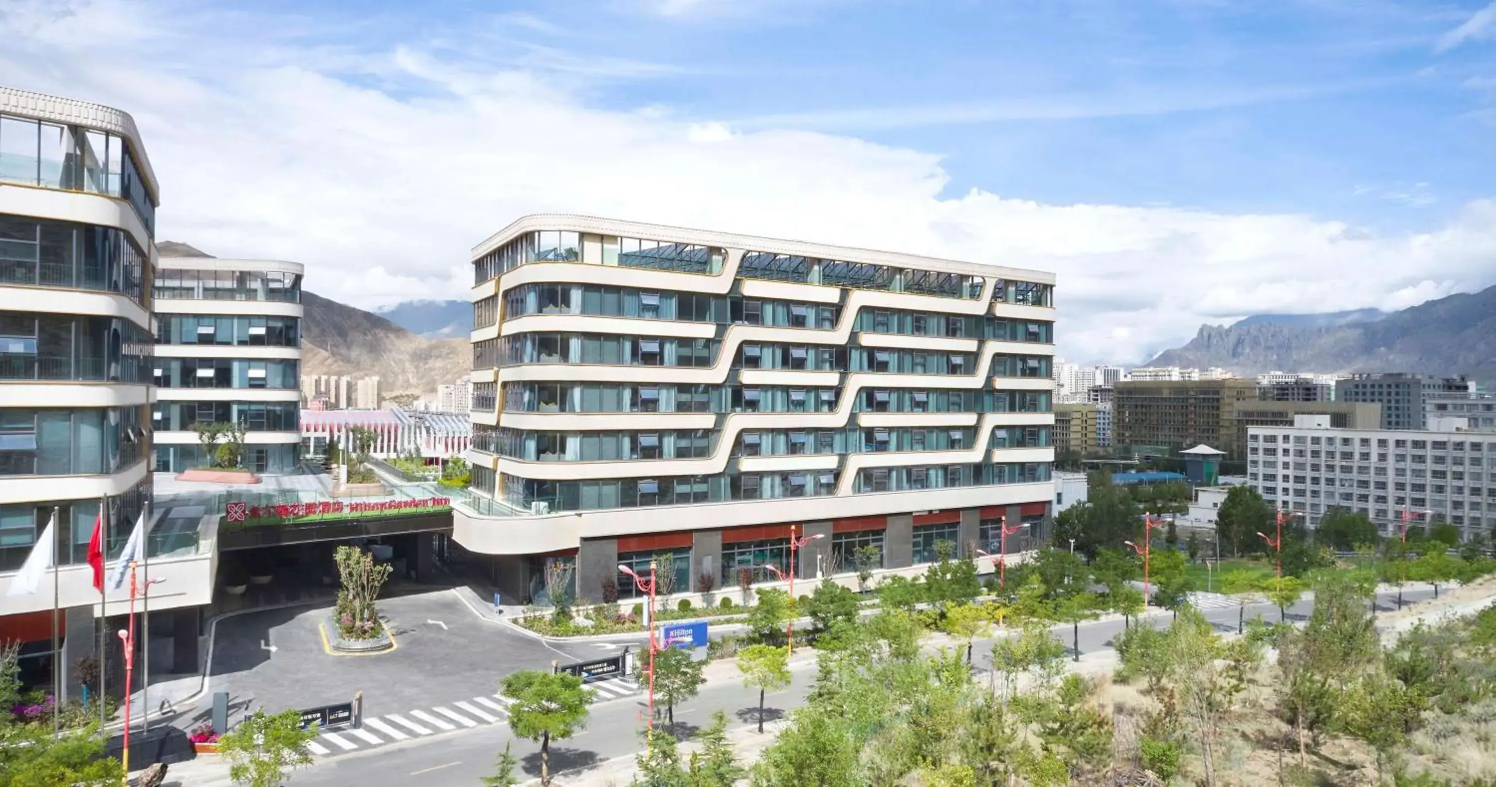 Property Building in Hilton Garden Inn Lhasa