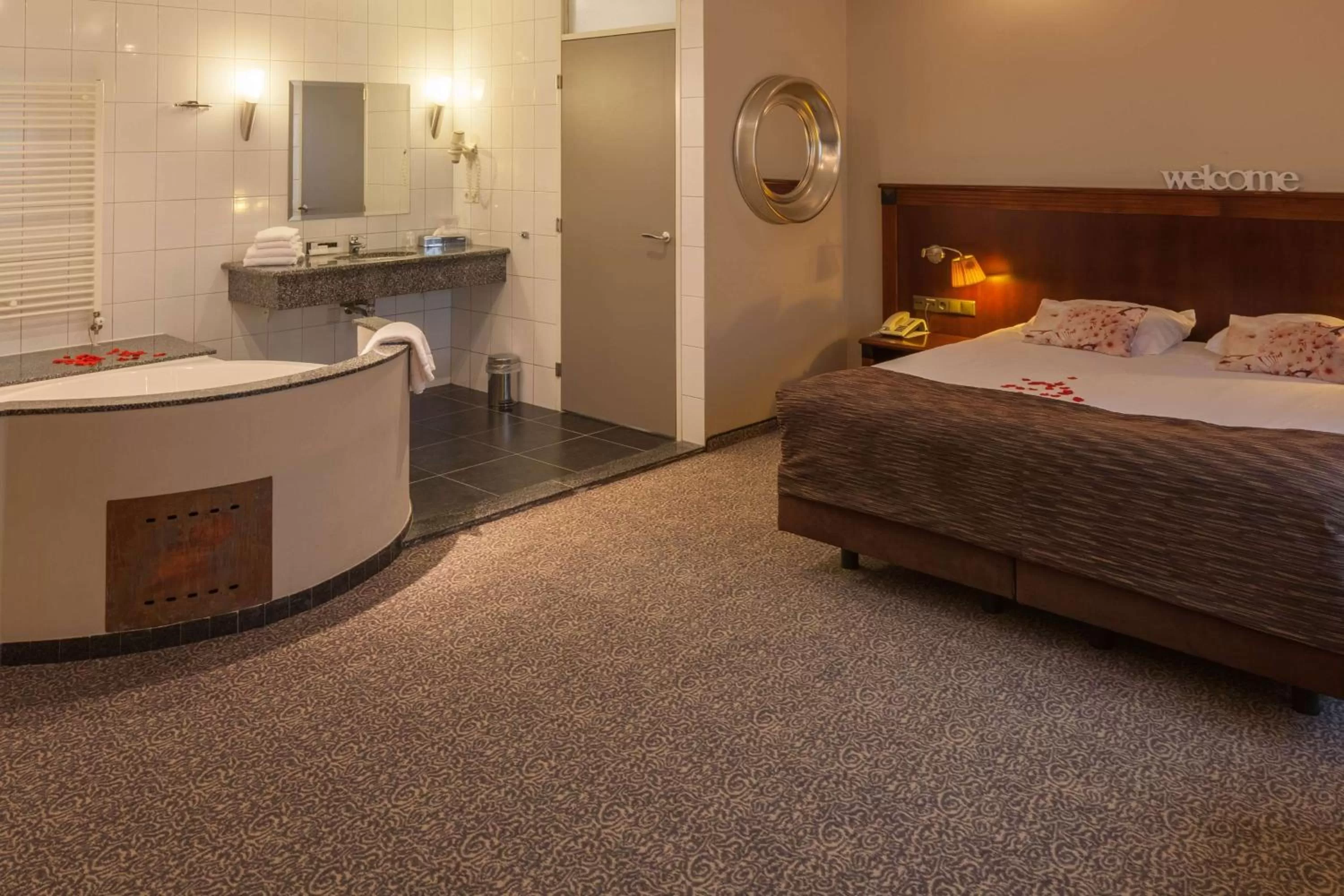 Photo of the whole room, Bed in Best Western Hotel Nobis Eindhoven-Venlo A67