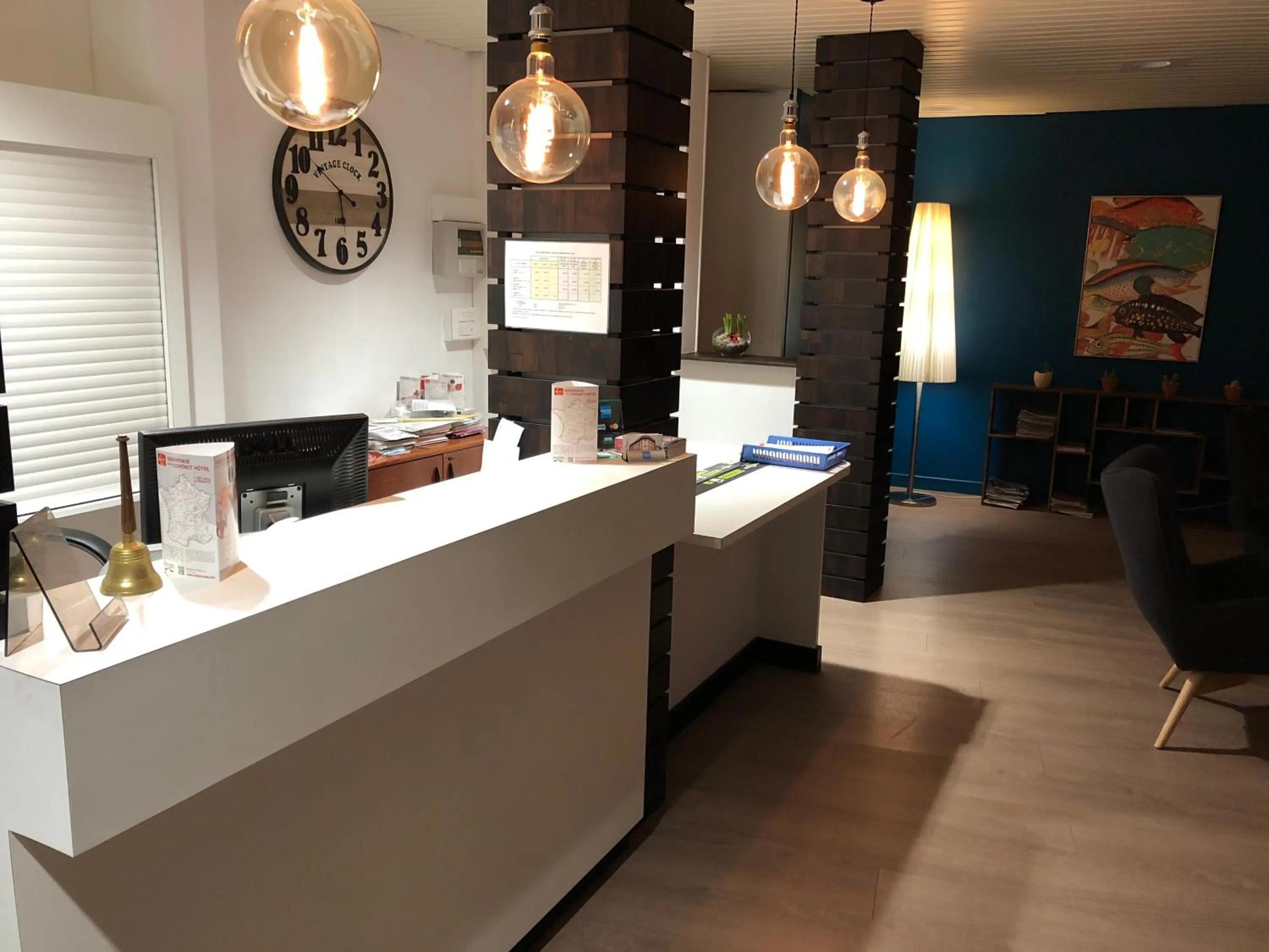 Lobby or reception in Hotel Restaurant Saint-Benoit