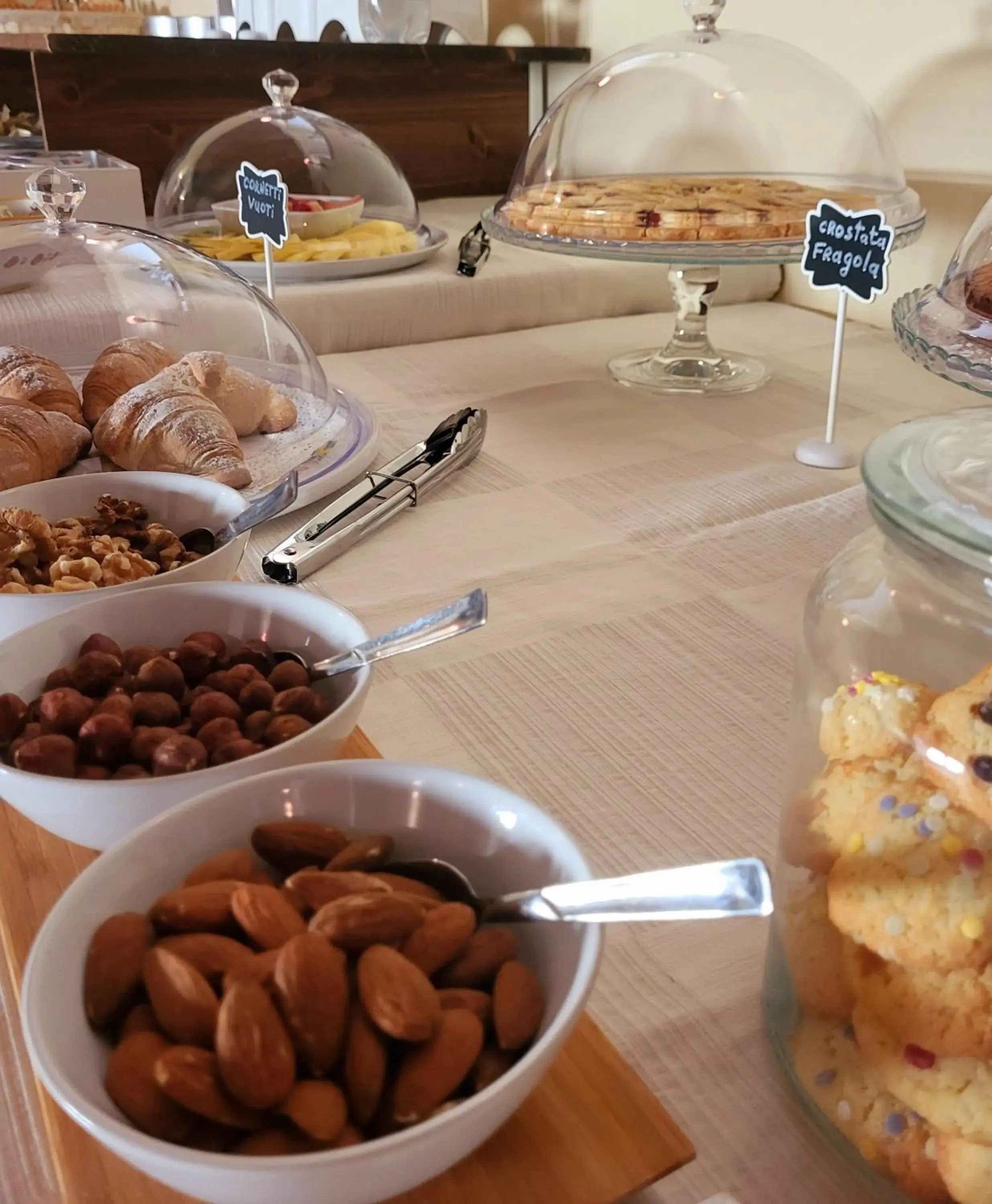 Continental breakfast, Food in Hotel Federico II