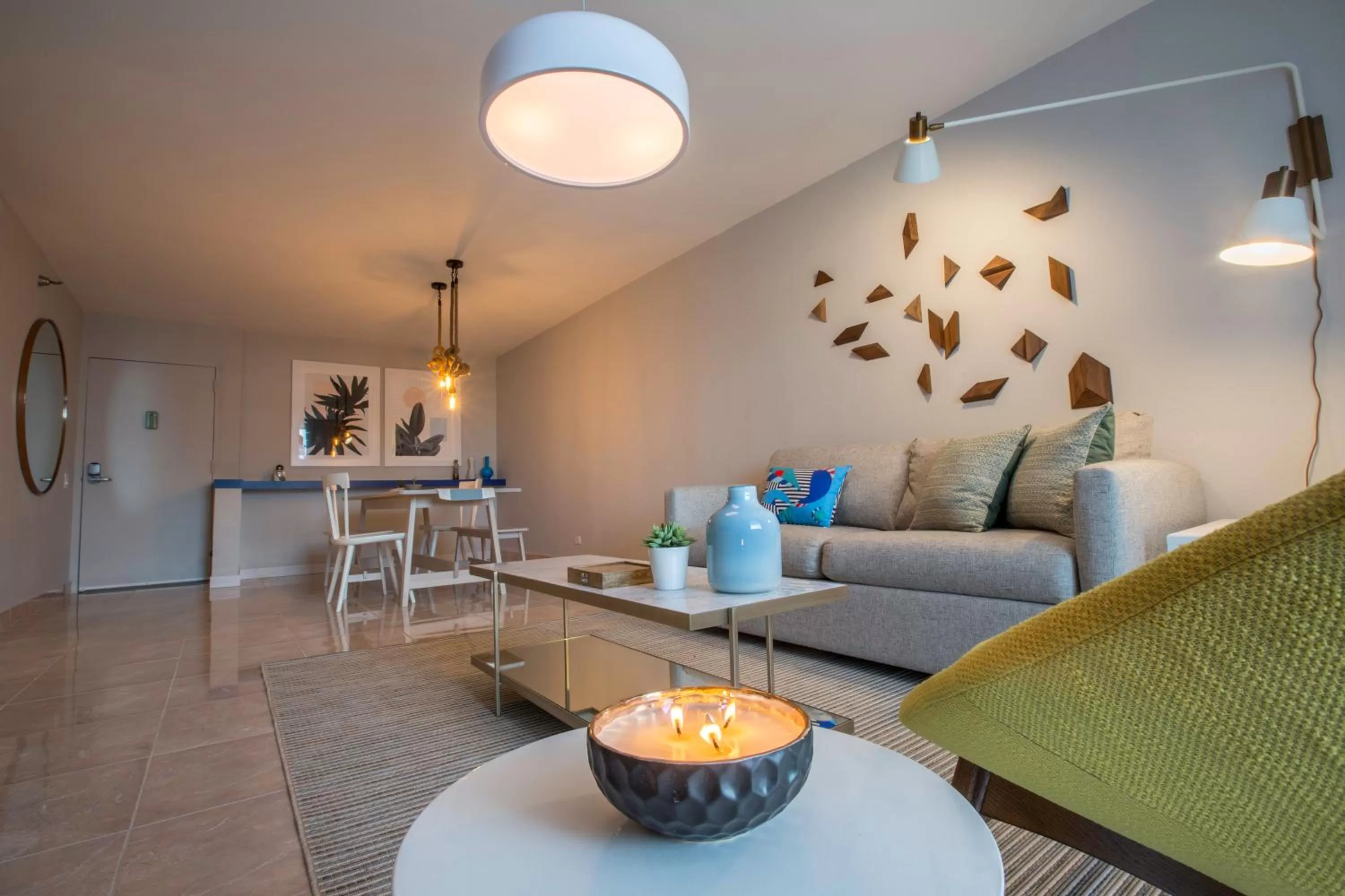 Living room in OCEAN VIEW DELUXE SUITE: PVT. BEACH & POOL