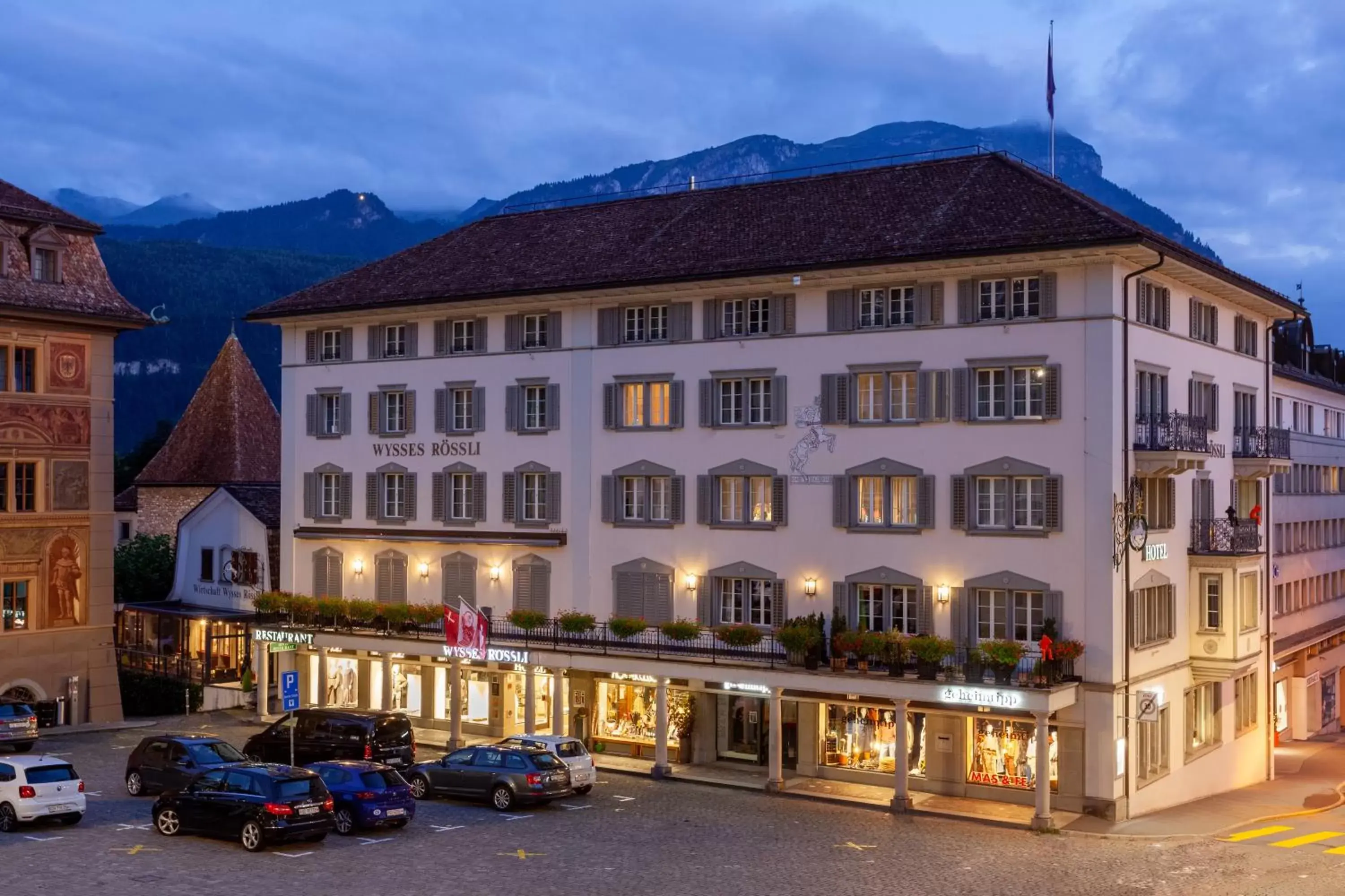 Property Building in Wysses Rössli Swiss Quality Hotel