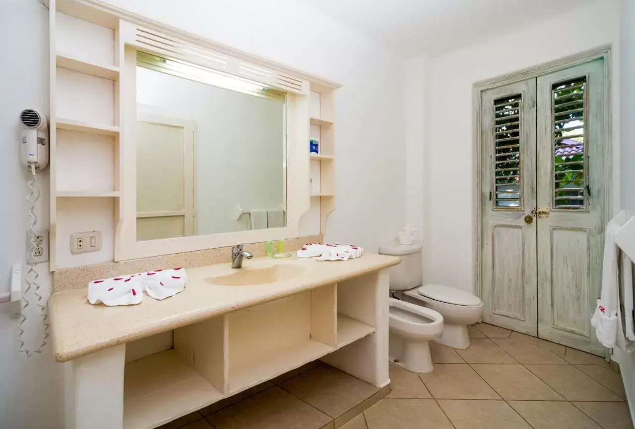 Toilet, Bathroom in Albachiara Hotel - Las Terrenas