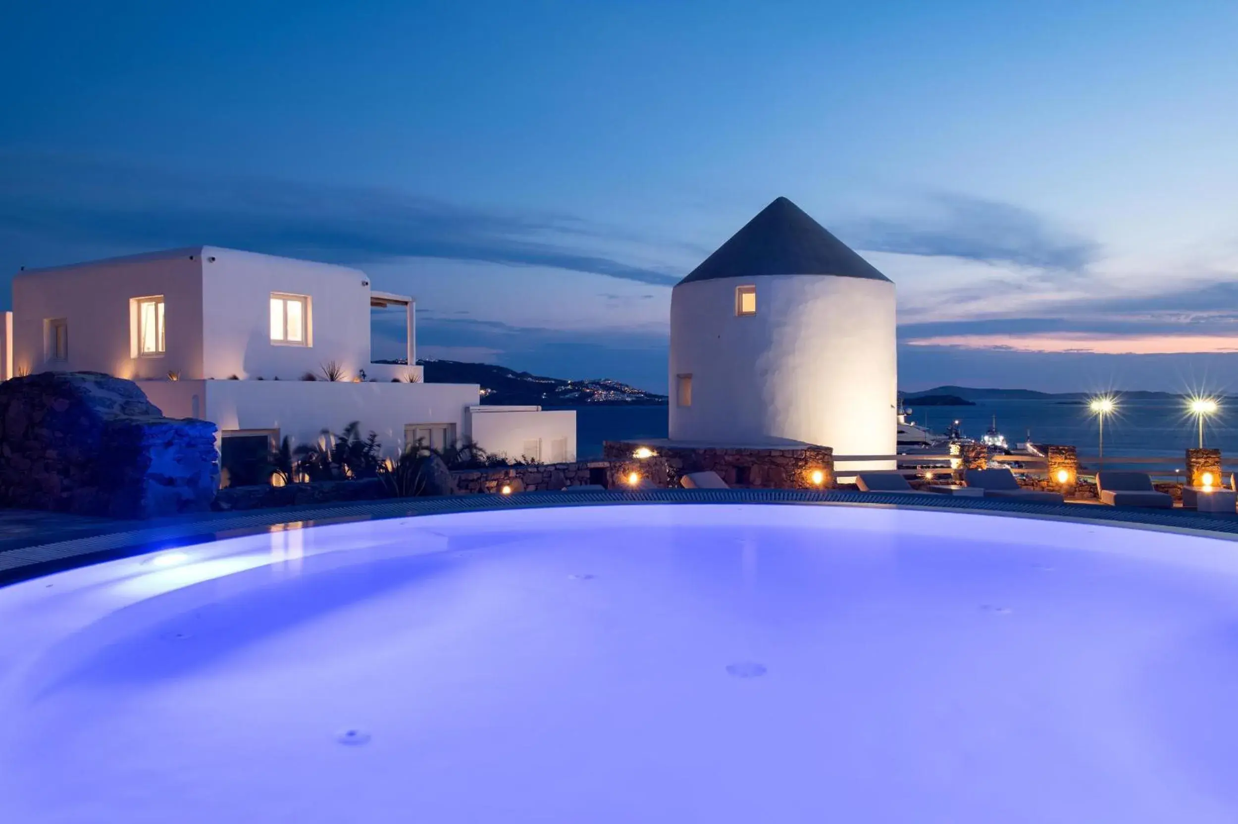 Lounge or bar, Swimming Pool in Porto Mykonos