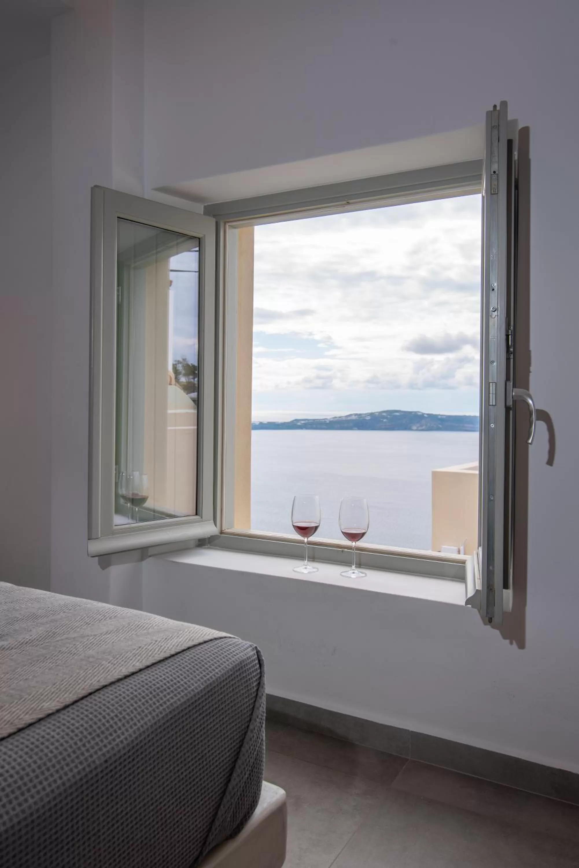 Bed in Caldera Cliff Illusion