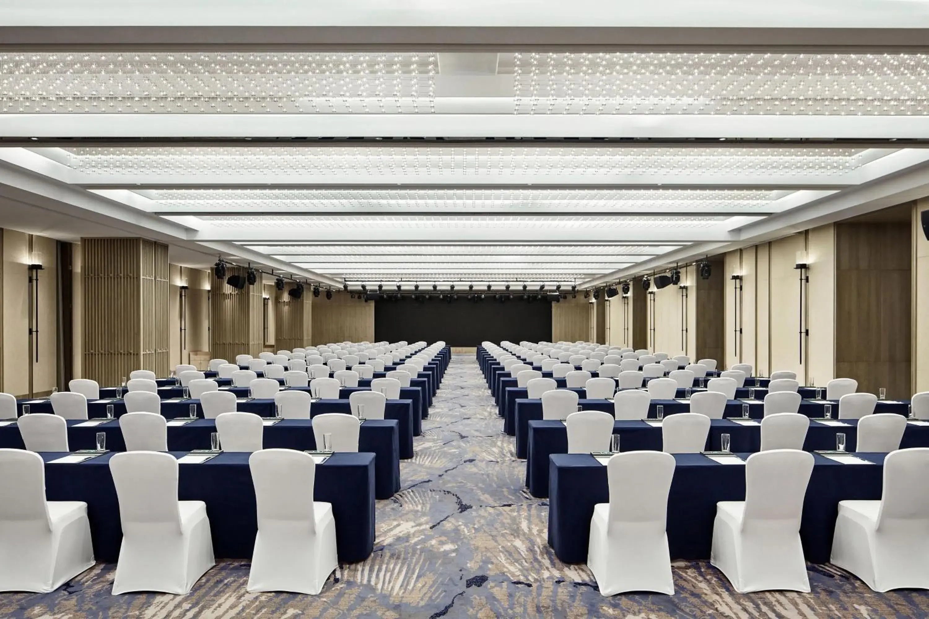 Meeting/conference room in Sheraton Kunming