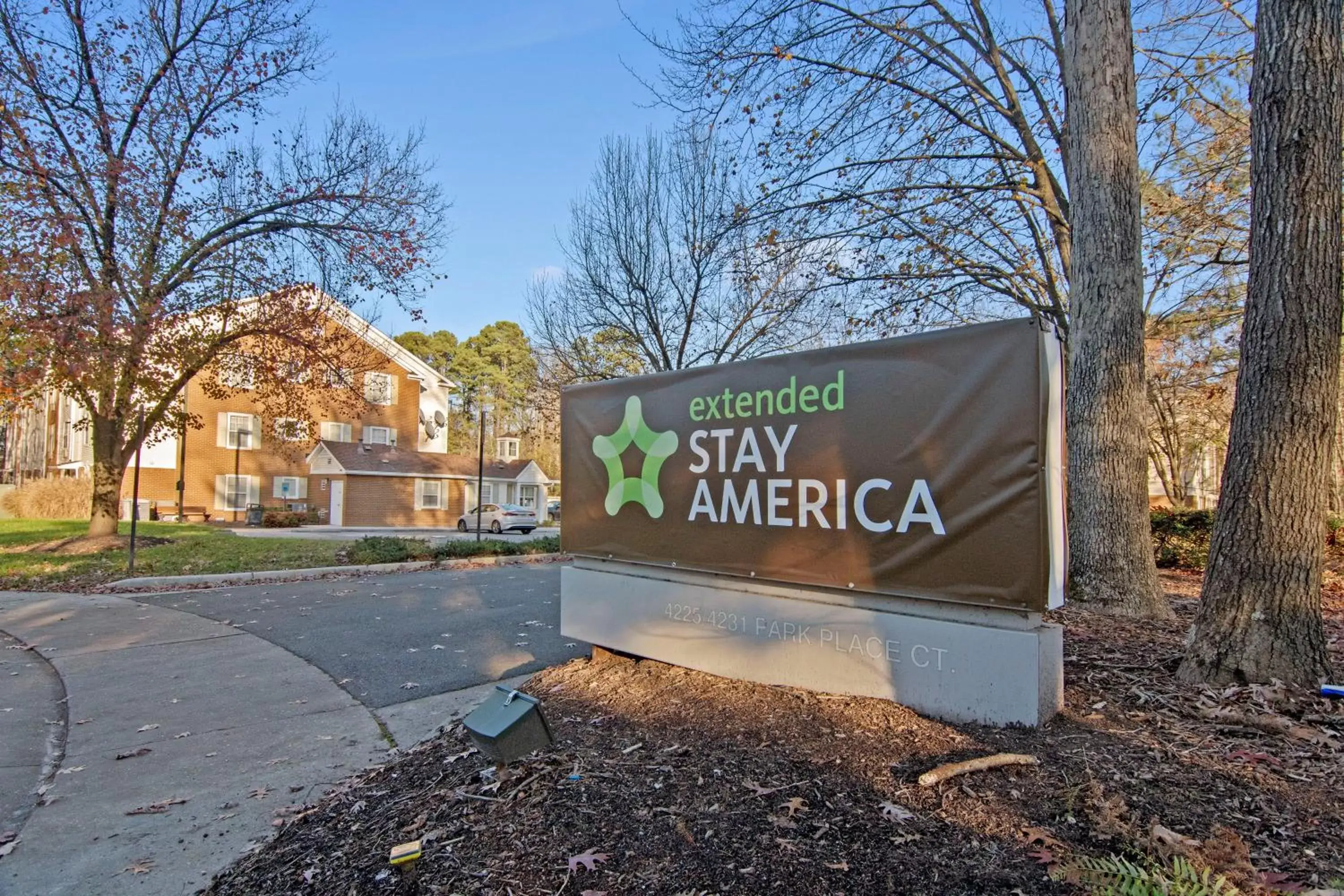 Property building in Extended Stay America Suites - Richmond - Glen Allen - Short Pump Property building in Extended Stay America Suites - Richmond - Glen Allen - Short Pump