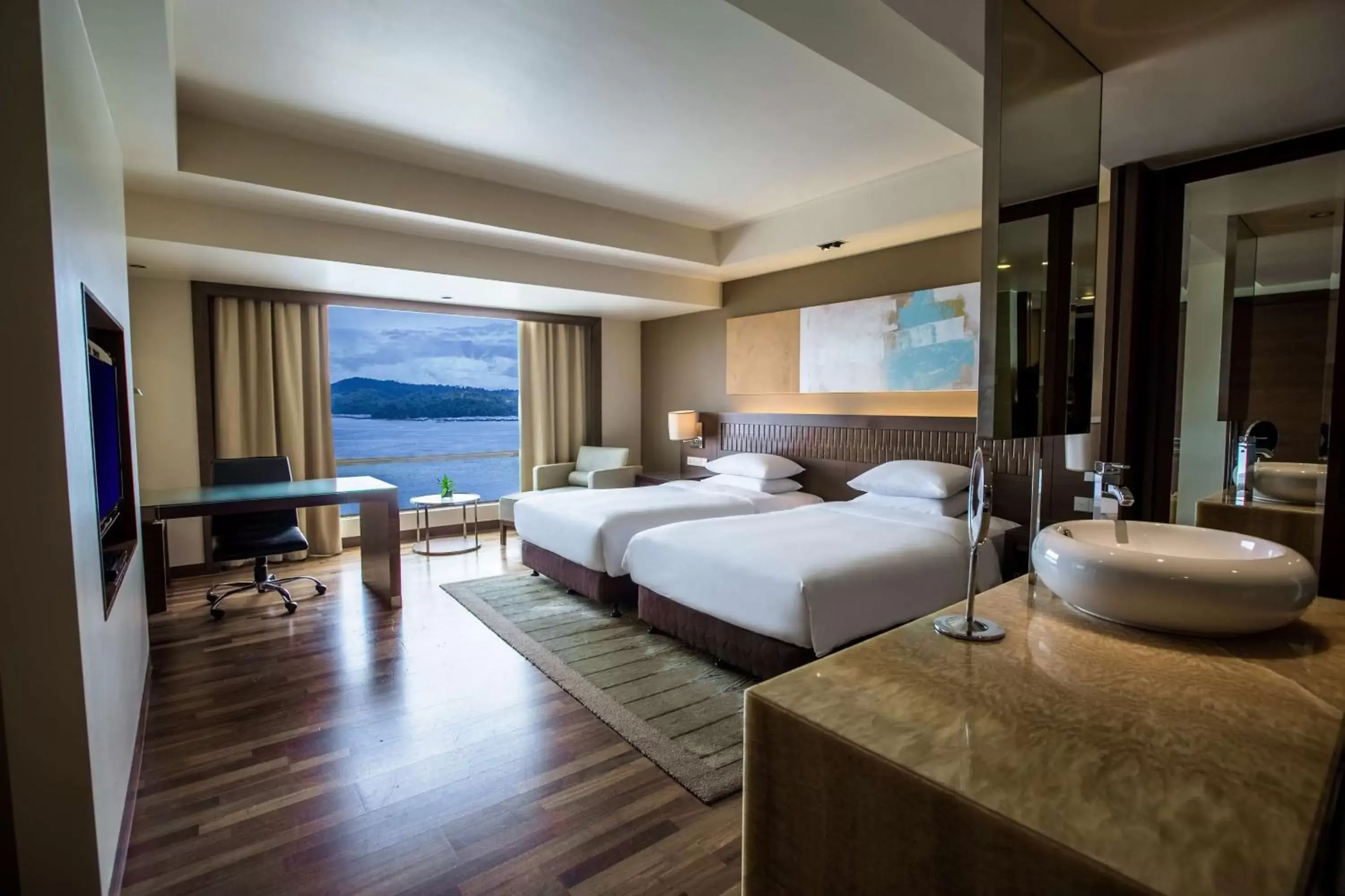 Photo of the whole room in Hyatt Regency Kinabalu