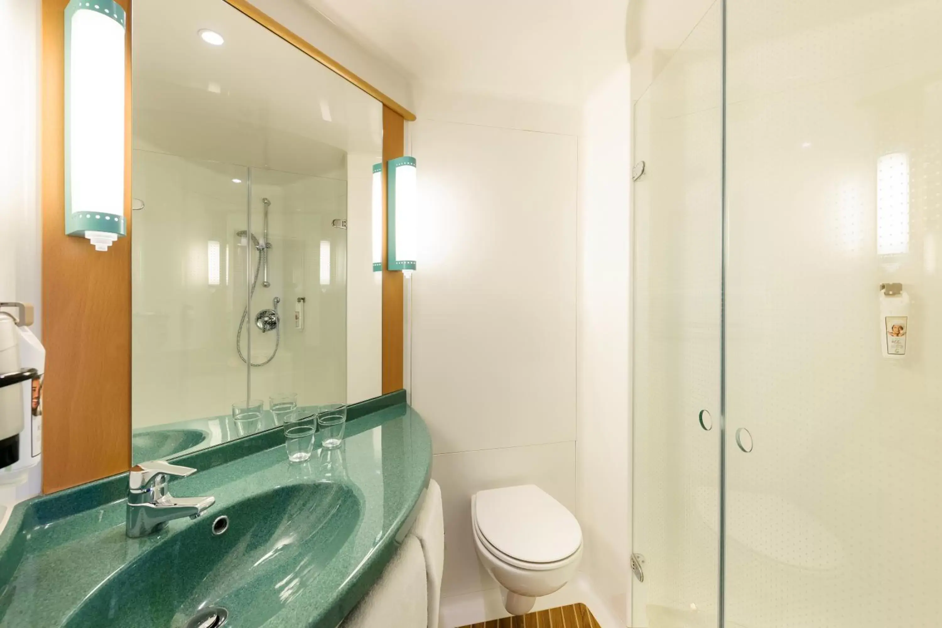 Bathroom in ibis Hotel Hannover City