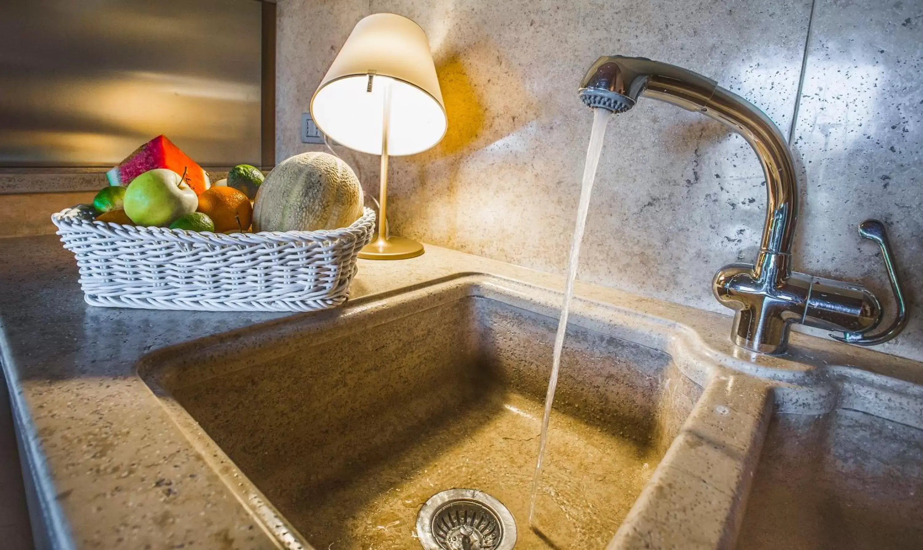 Kitchen or kitchenette, Bathroom in Locanda Mimmo