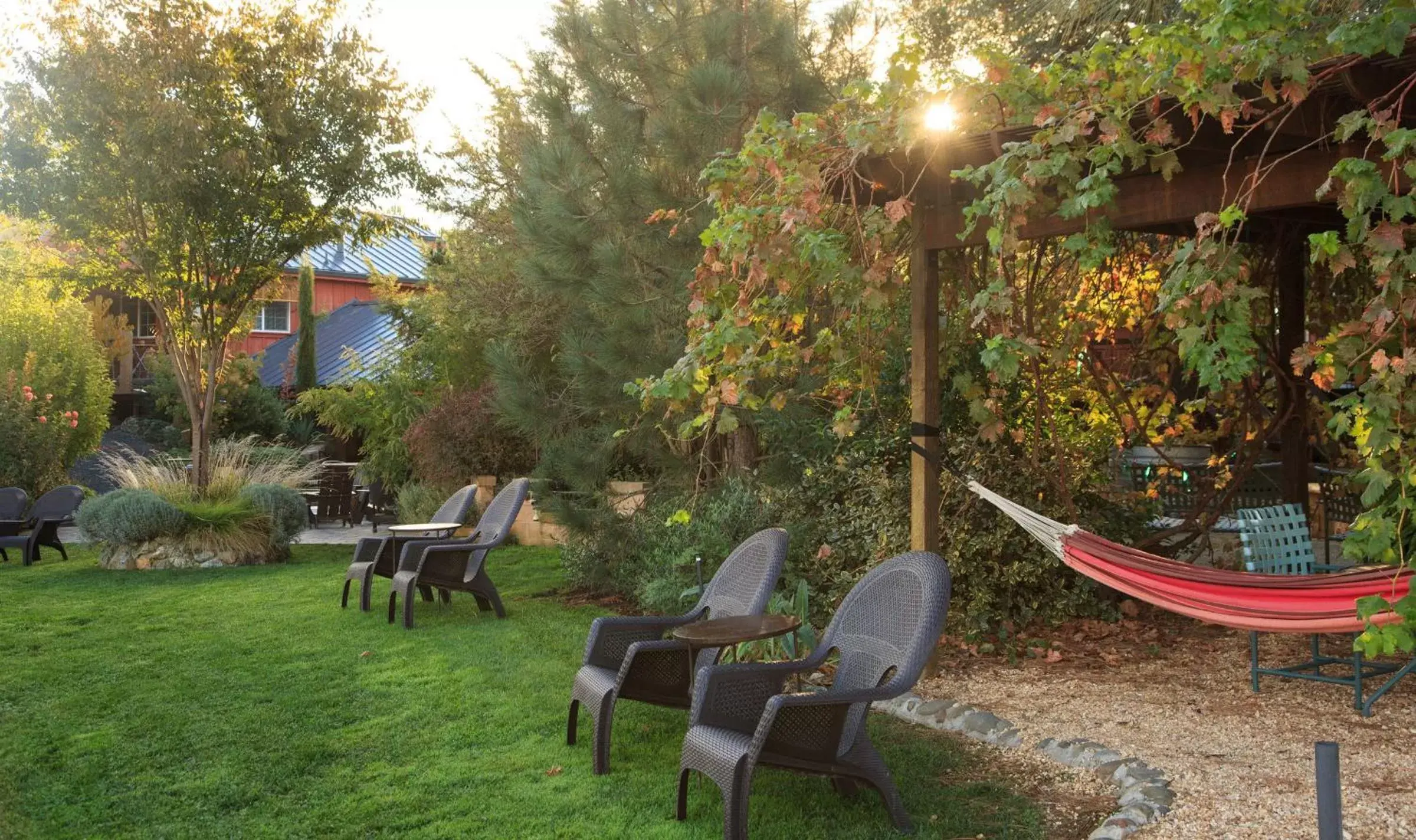 Garden in Eden Vale Inn