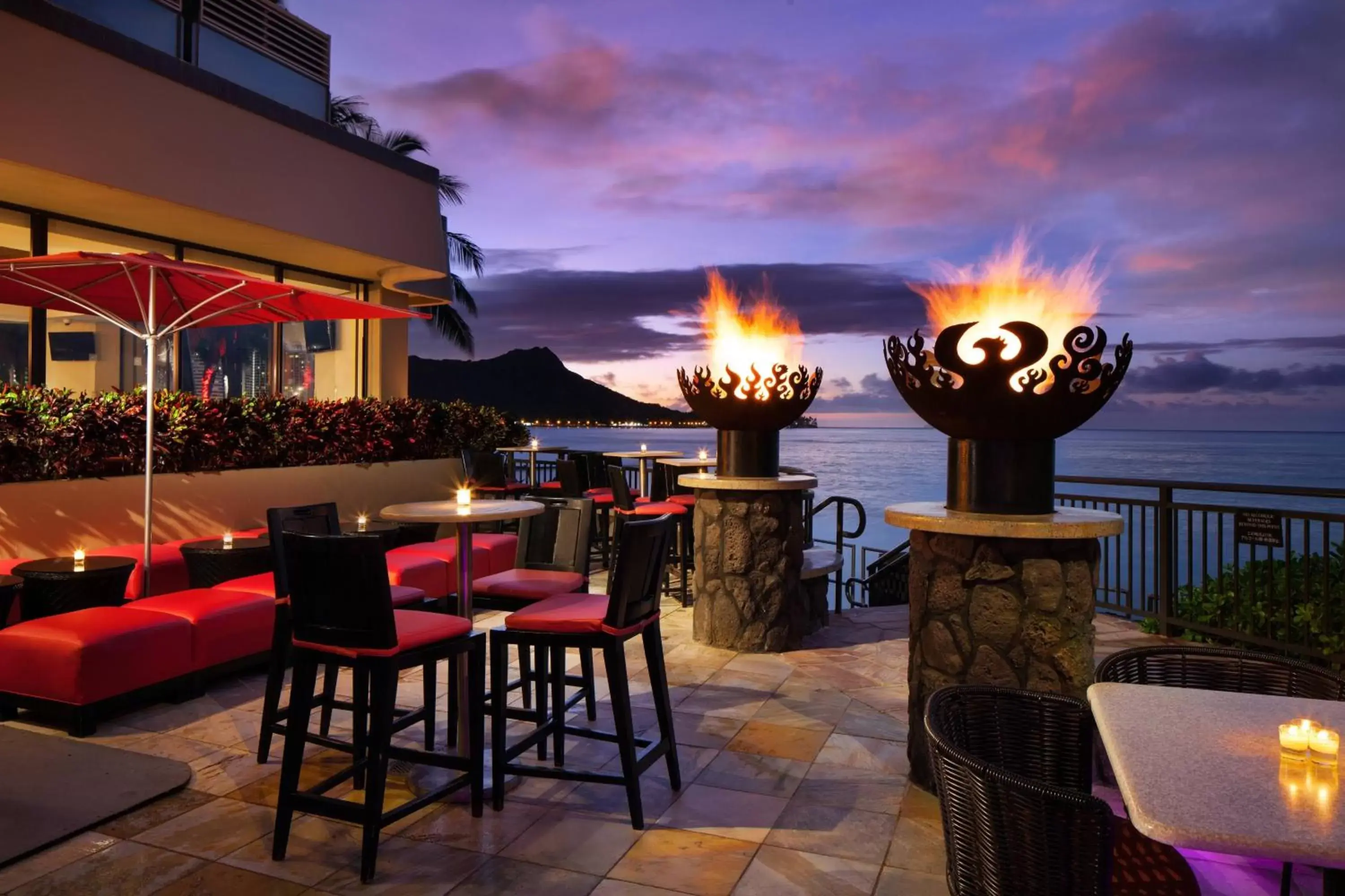 Restaurant/Places to Eat in Sheraton Waikiki