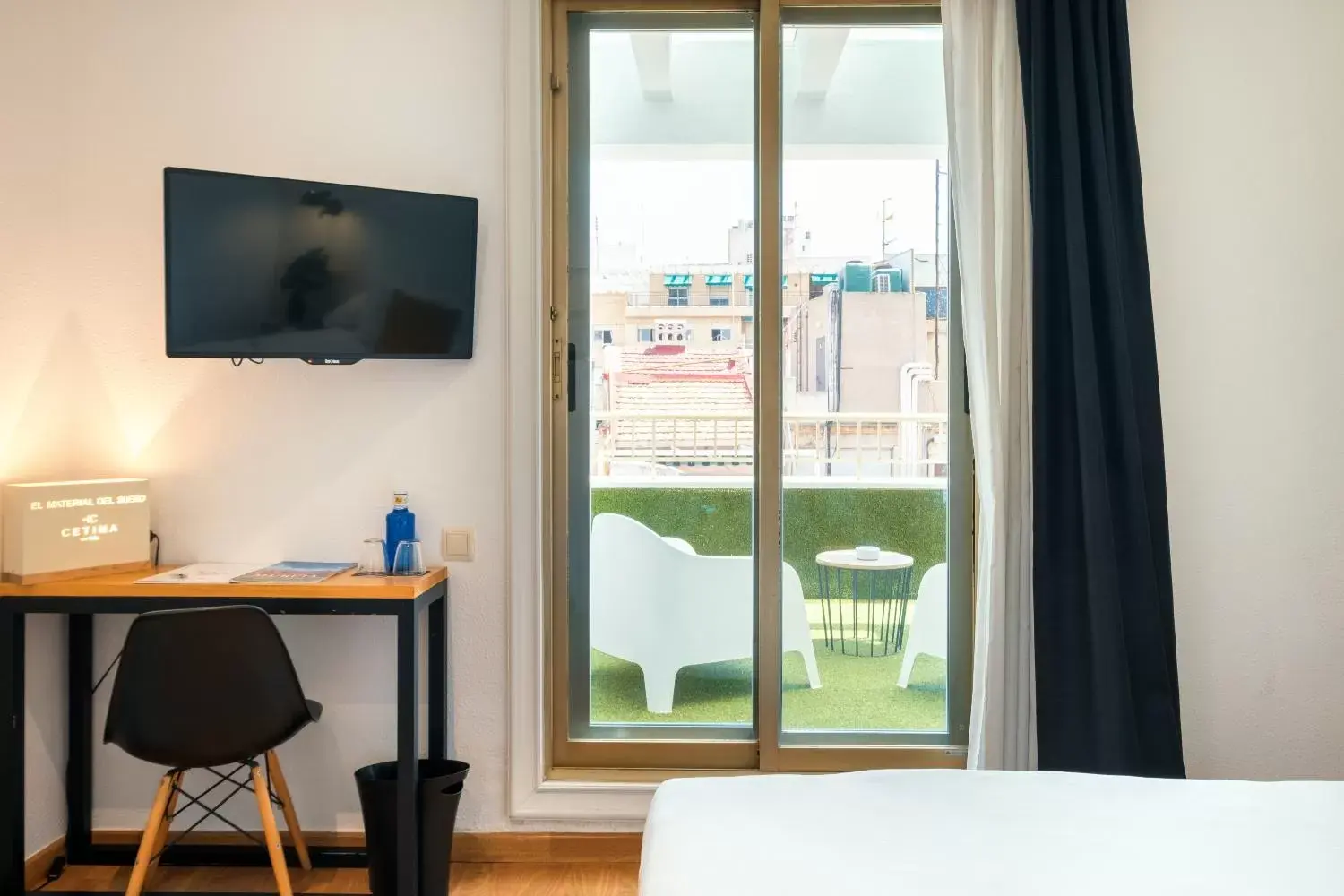 TV and multimedia, Bed in Hotel Cetina Murcia TV and multimedia, Bed in Hotel Cetina Murcia