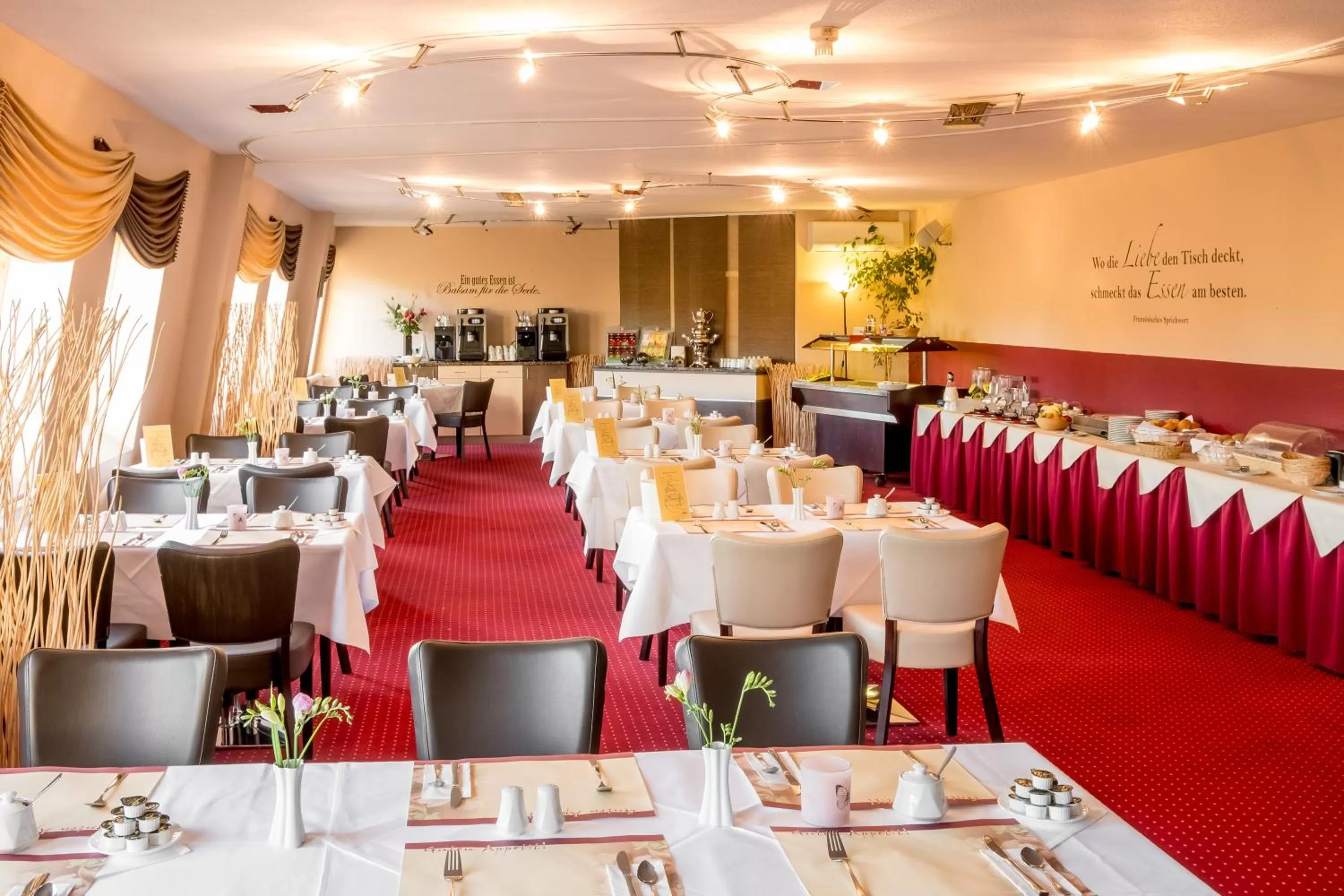 Breakfast in Hotel Stadtfeld