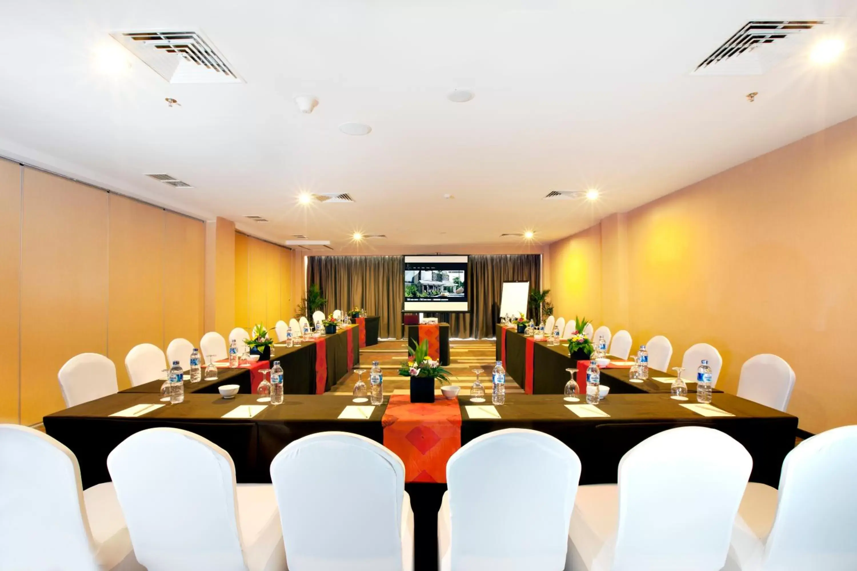 Banquet/Function facilities in b Hotel Bali & Spa