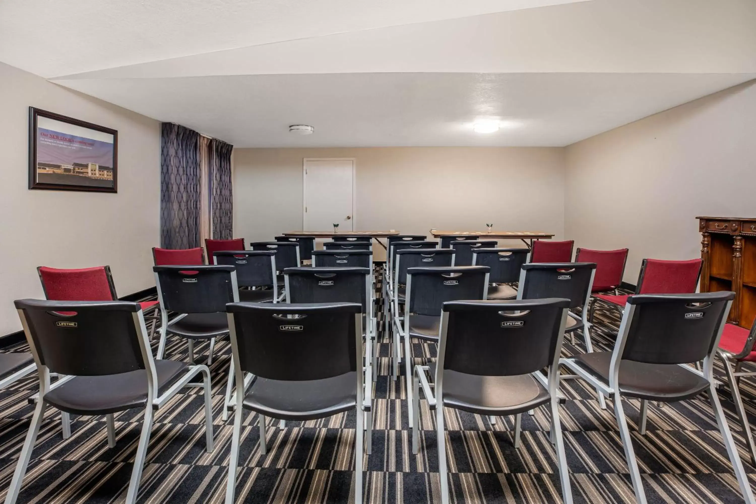 Meeting/conference room in La Quinta Inn by Wyndham Caldwell