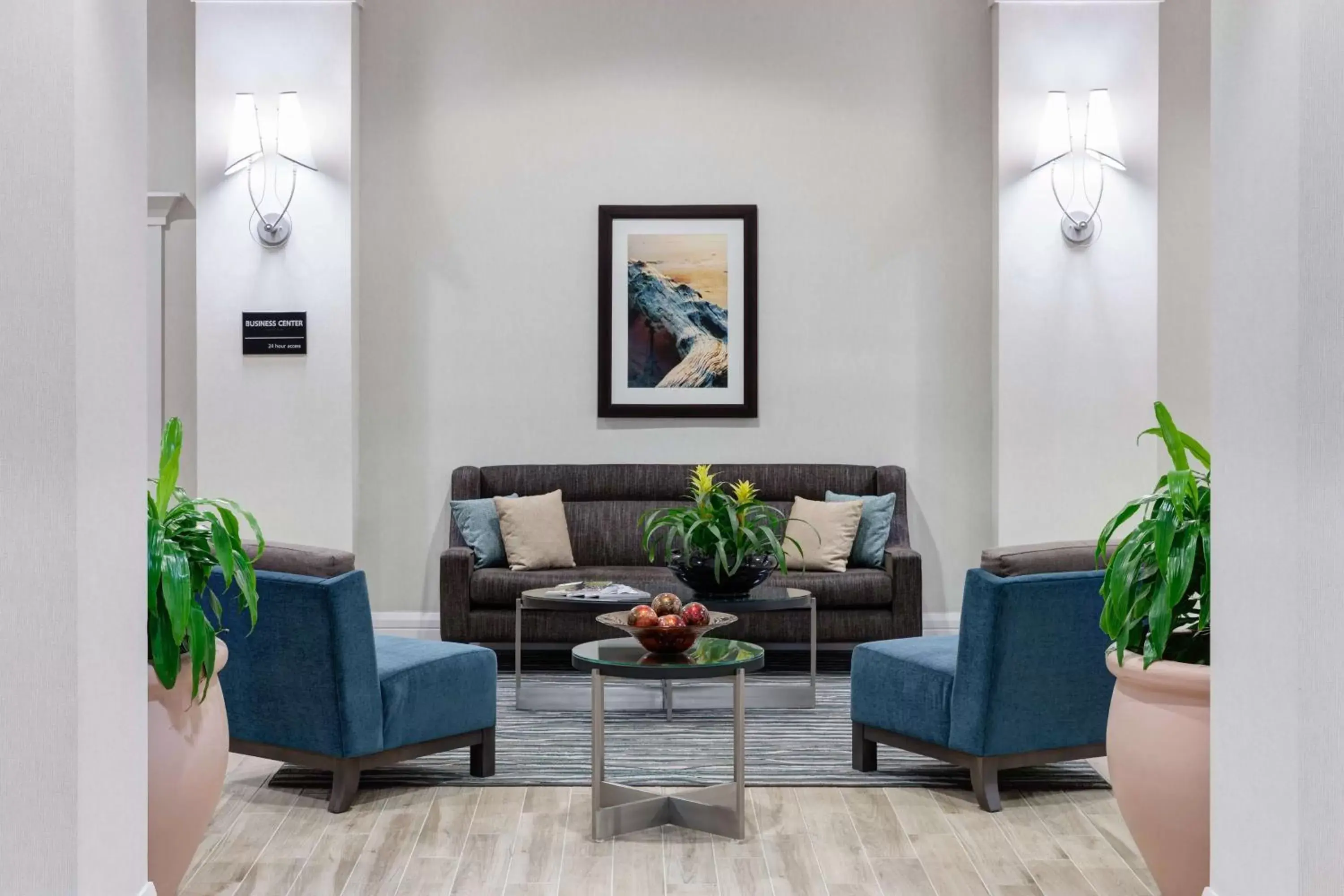 Lobby or reception, Seating Area in Hampton Inn Fort Lauderdale Downtown Las Olas Area