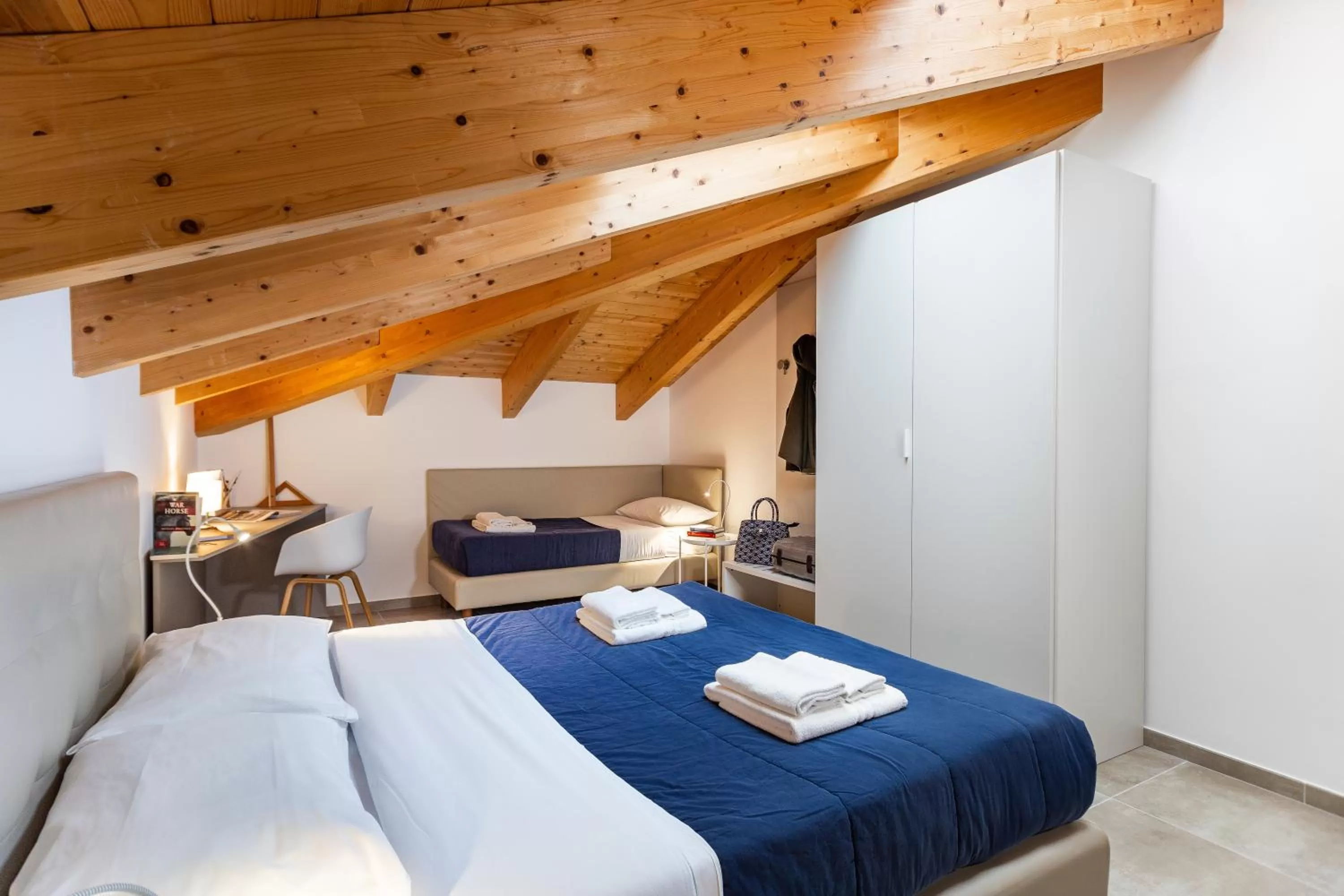 Bedroom, Bed in Dreams Hotel Residenza Pianell 10