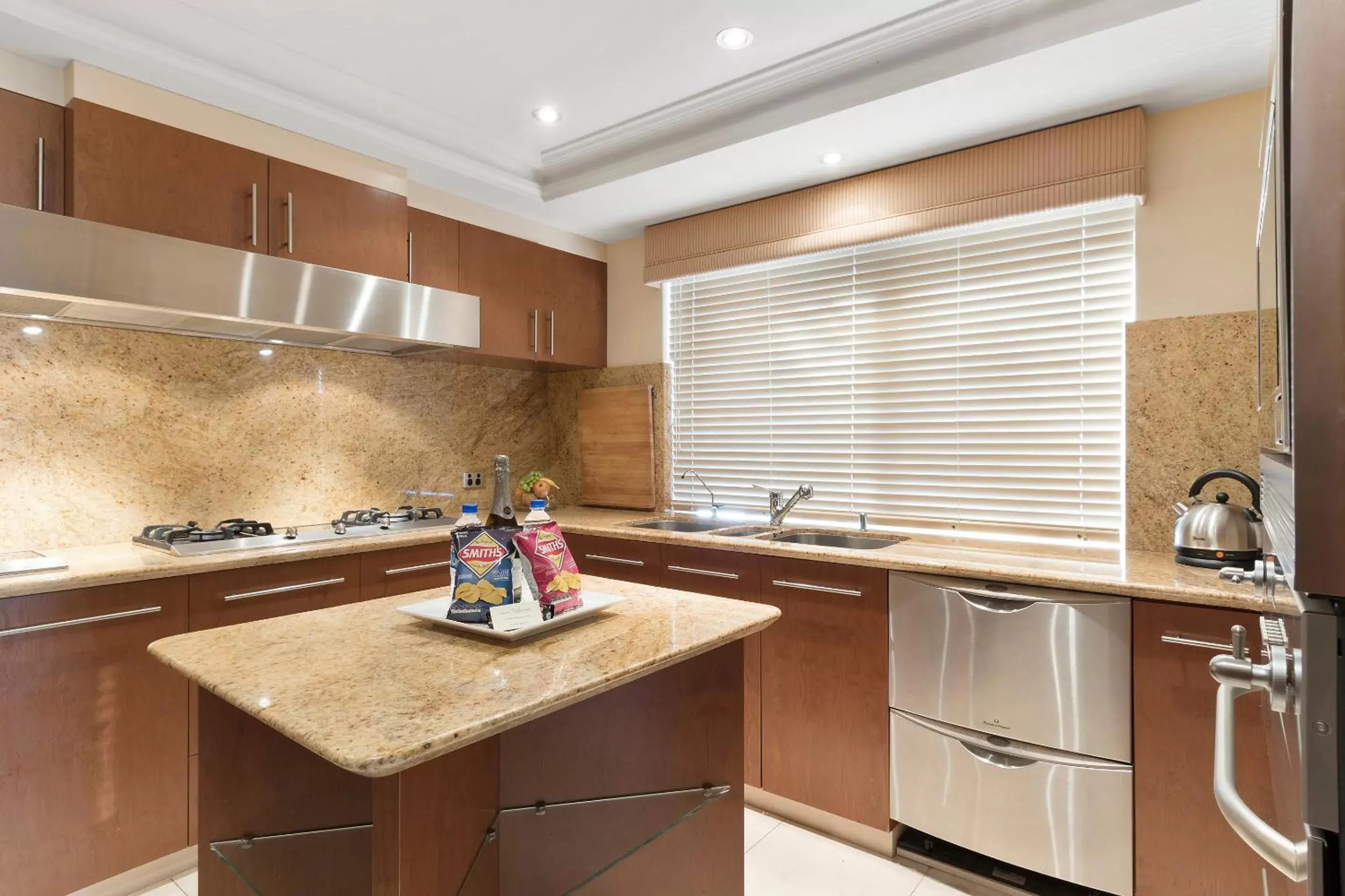 Kitchen or kitchenette, Kitchen/Kitchenette in The Peninsula Riverside Serviced Apartments