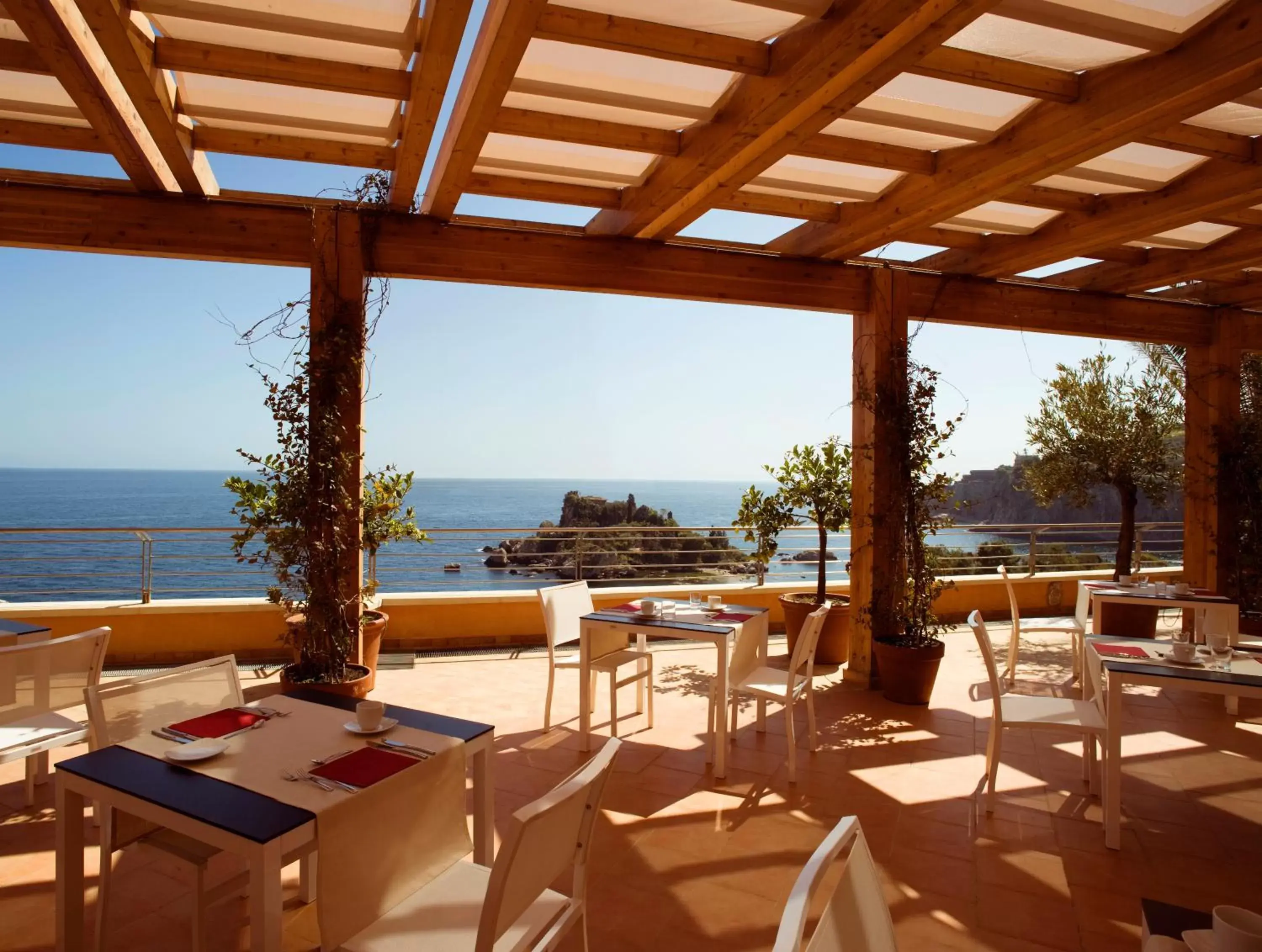 Balcony/Terrace, Restaurant/Places to Eat in Taormina Panoramic Hotel