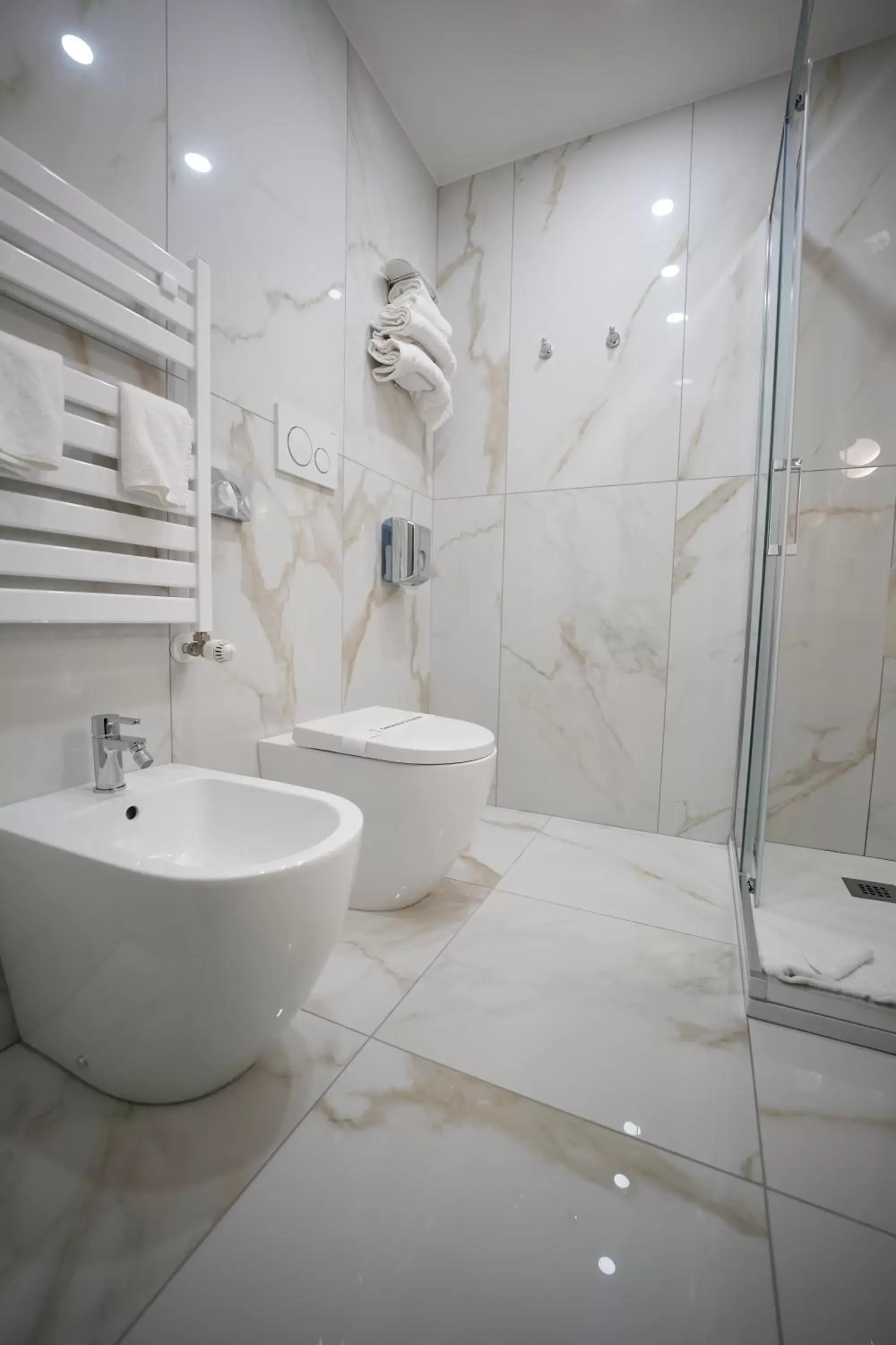 Bathroom in Hotel Urbani