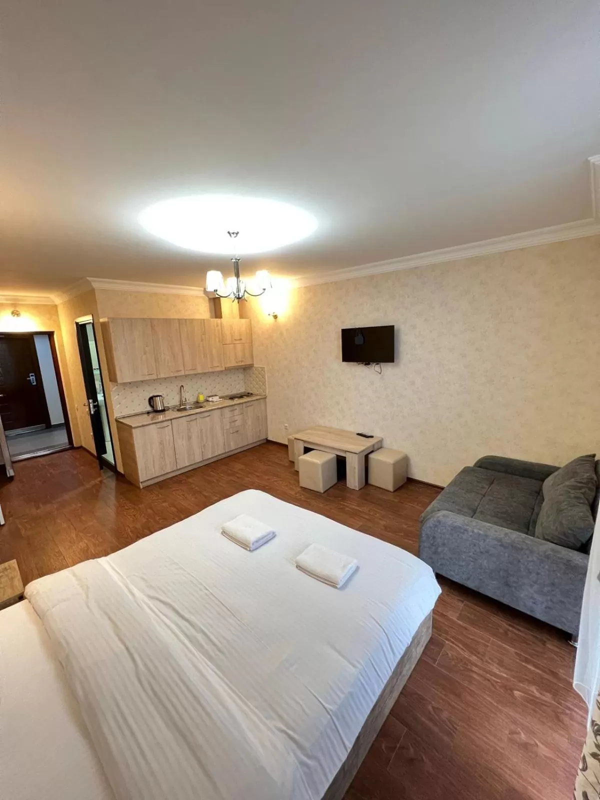 Bed in Aparthotel Holiday Lux Batumi