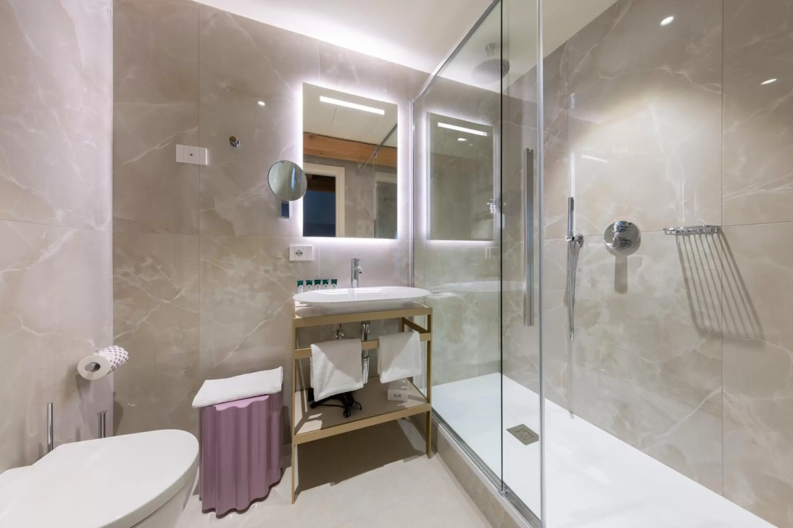 Shower, Bathroom in Palazzo Keller