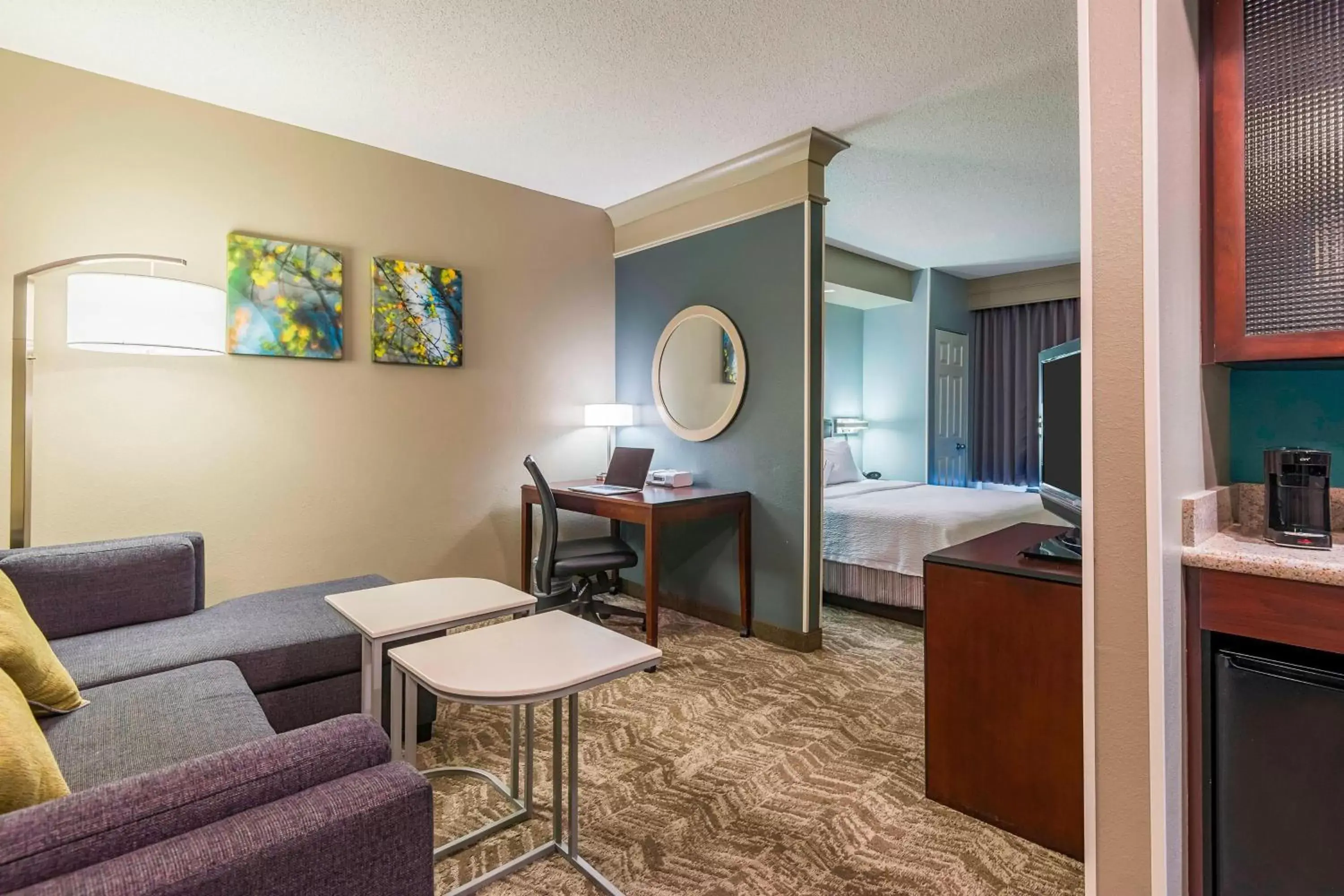 Living room, Seating Area in SpringHill Suites Richmond Northwest