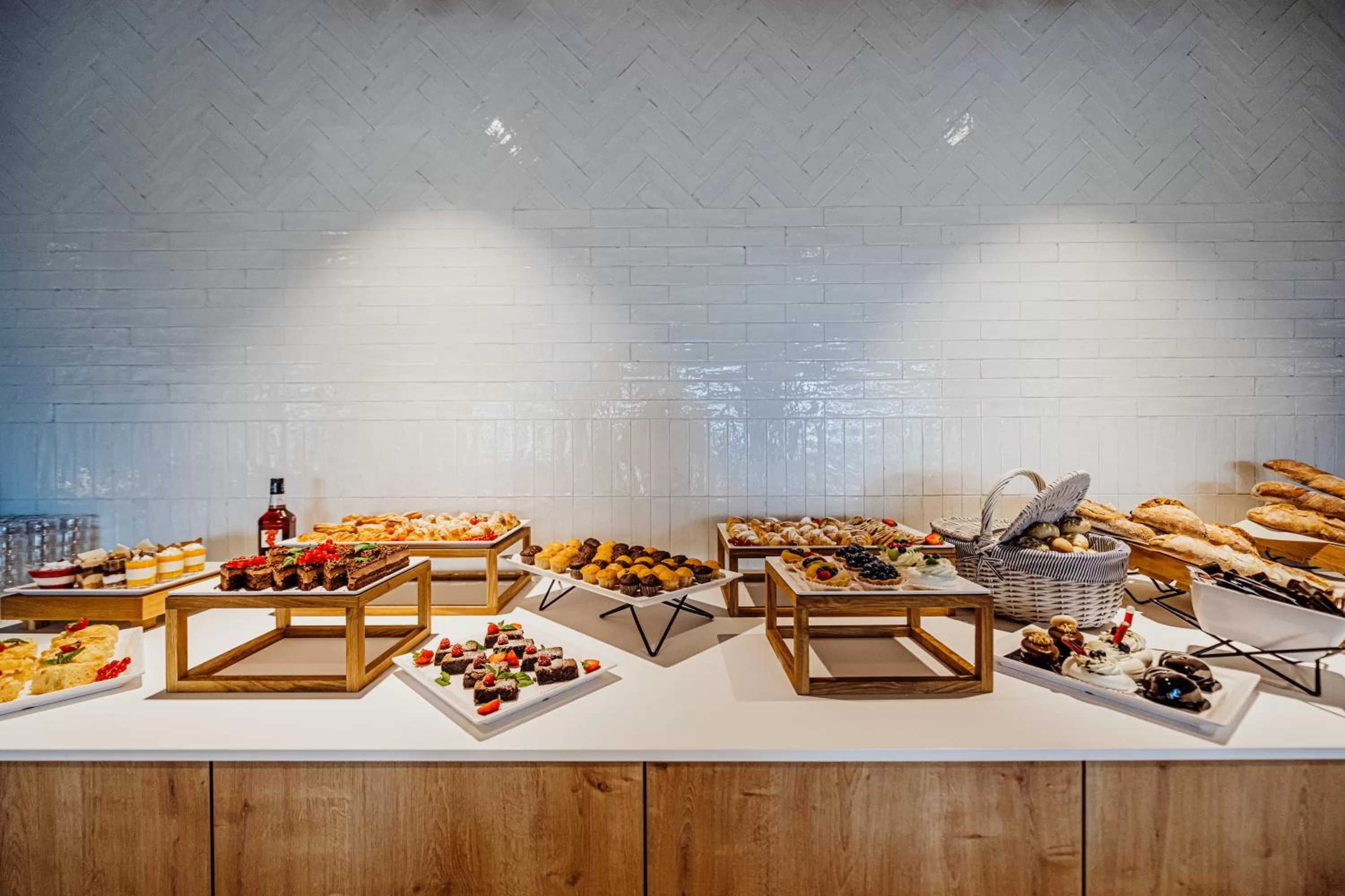 Food and drinks in Elements Hotel&Spa