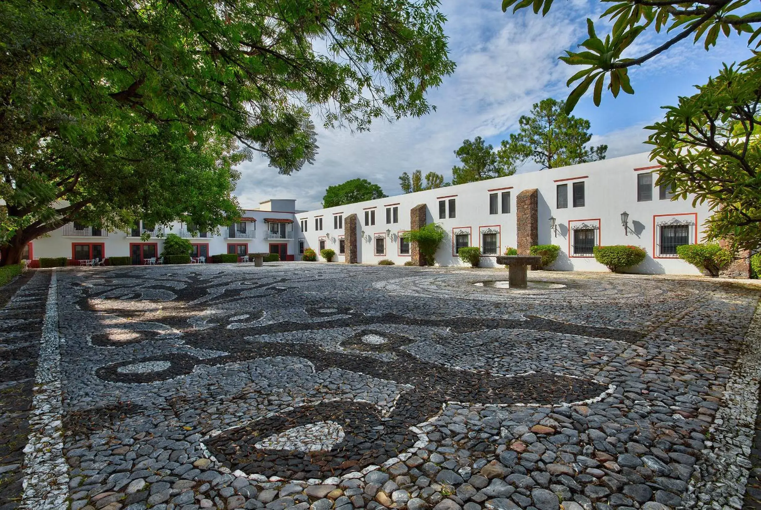 Patio, Property Building in Hacienda Jurica by Brisas