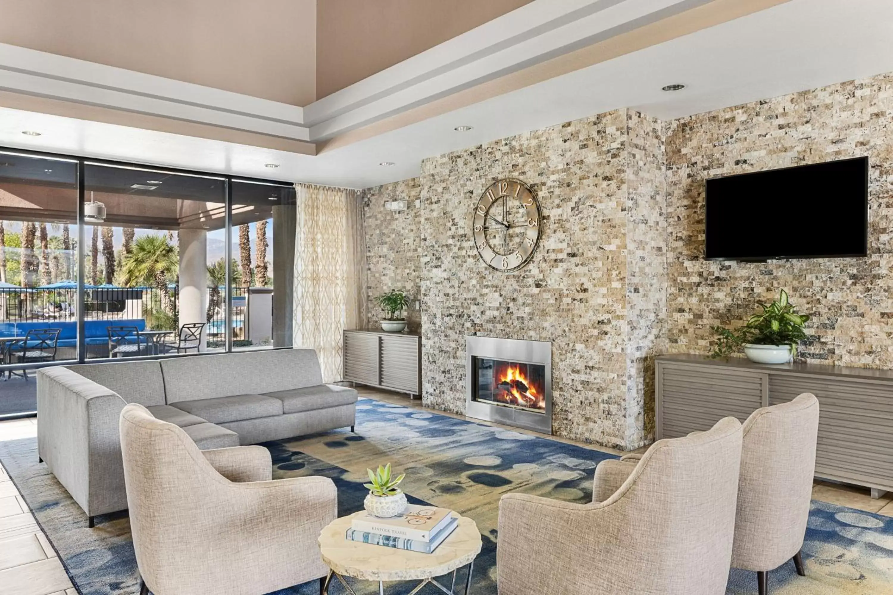 Lobby or reception, Lounge/Bar in Marriott's Desert Springs Villas II