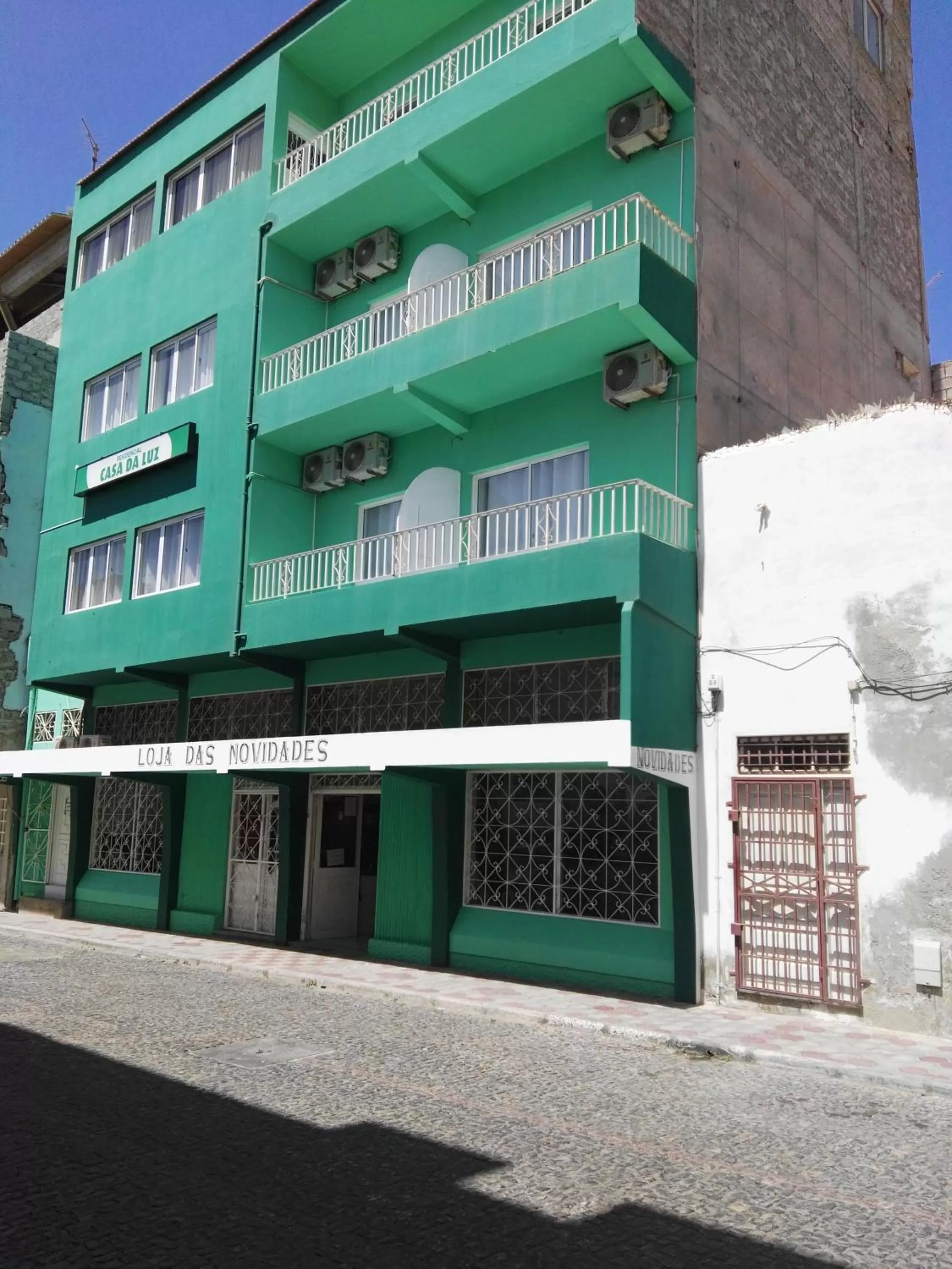 Facade/entrance in Residencial Casa da Luz