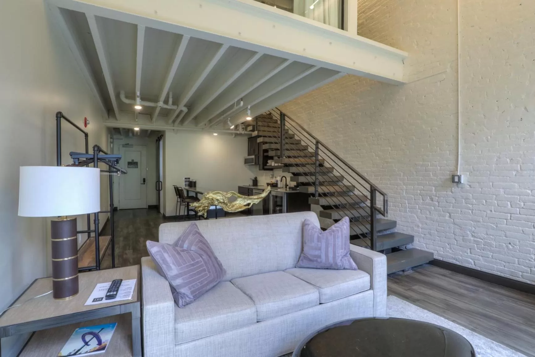 Living room in Studio 154 Hotel