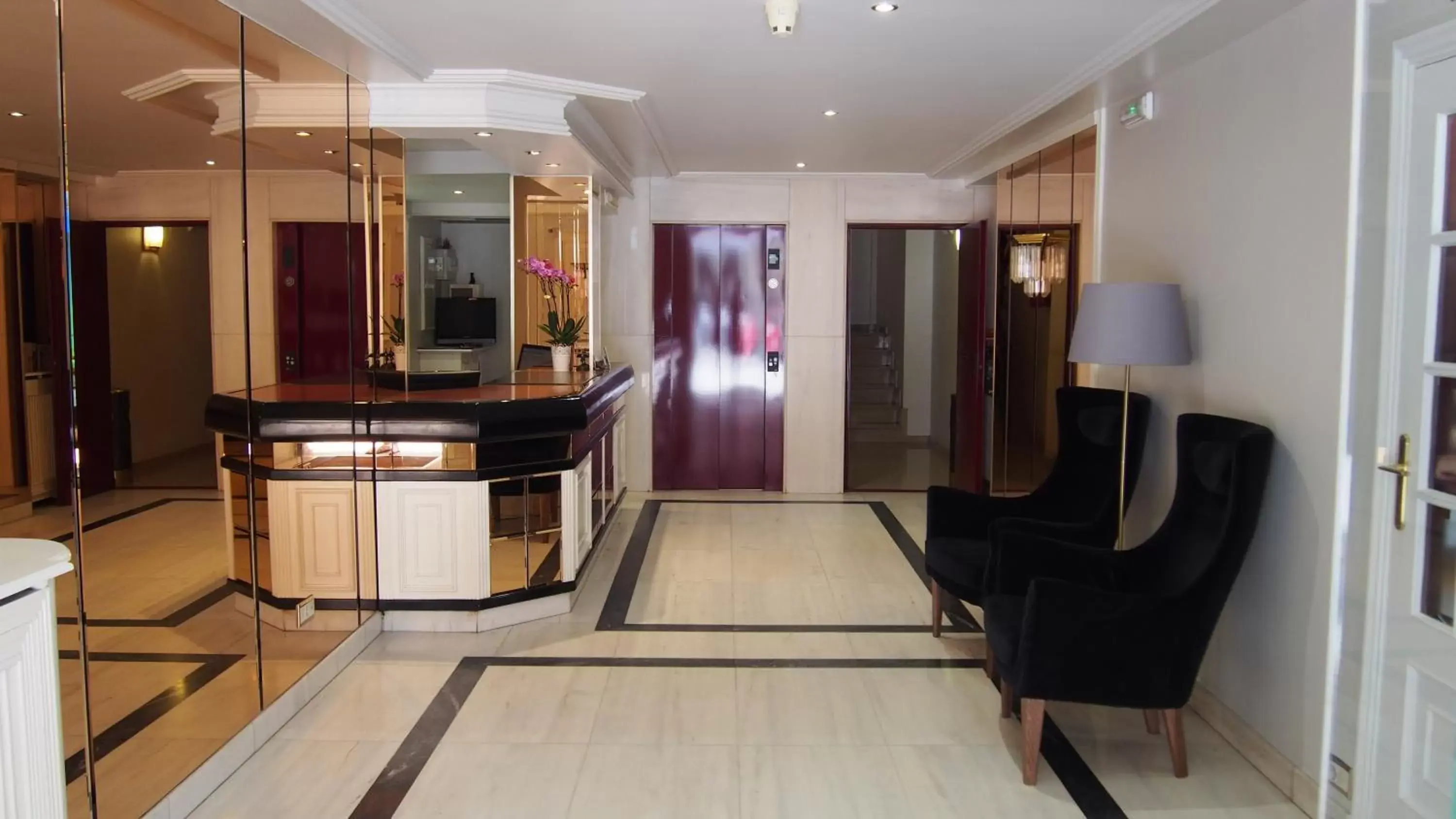 Lobby or reception, Lobby/Reception in Hotel Compostela Vigo