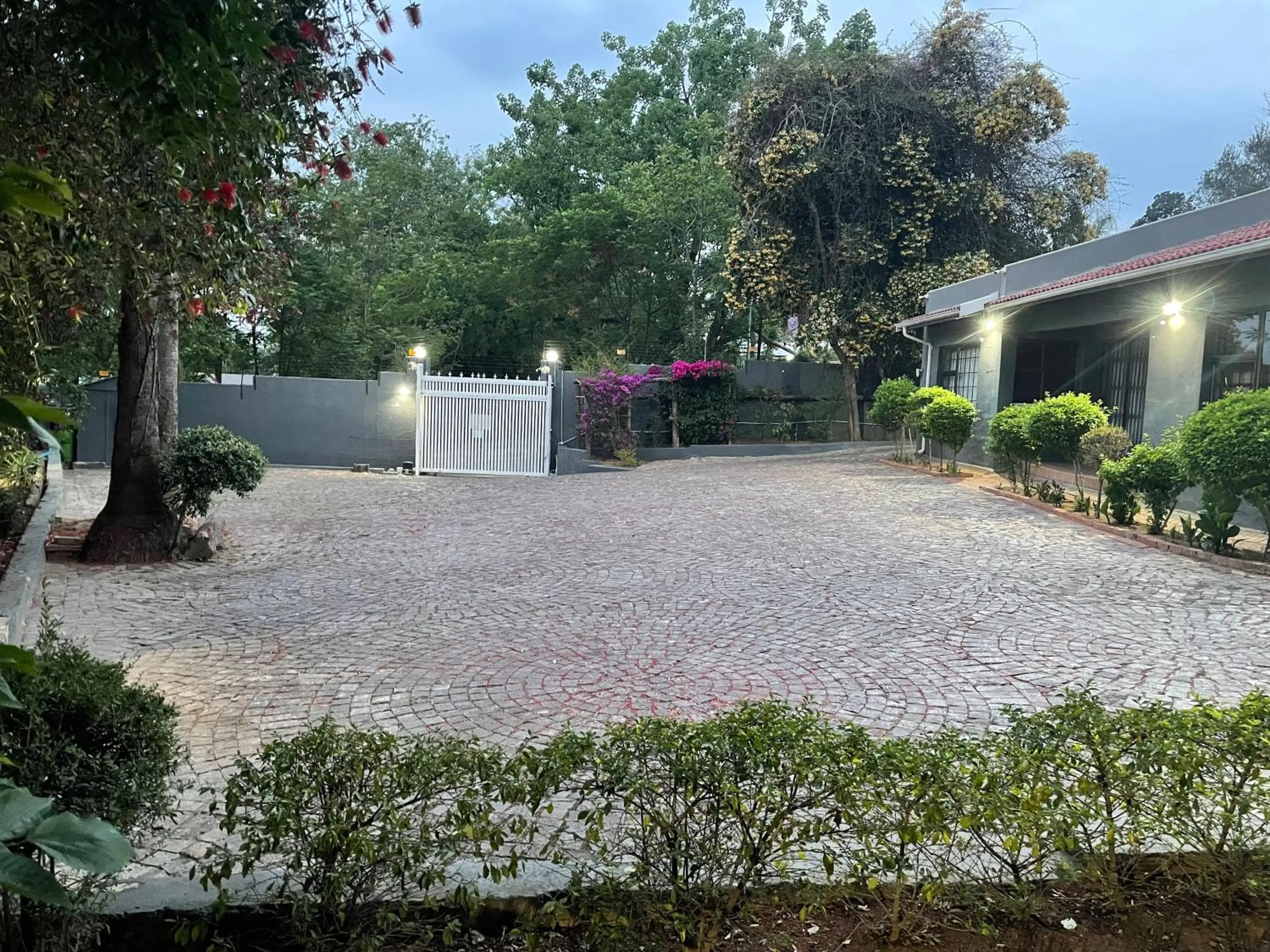 Parking in Marion Lodge