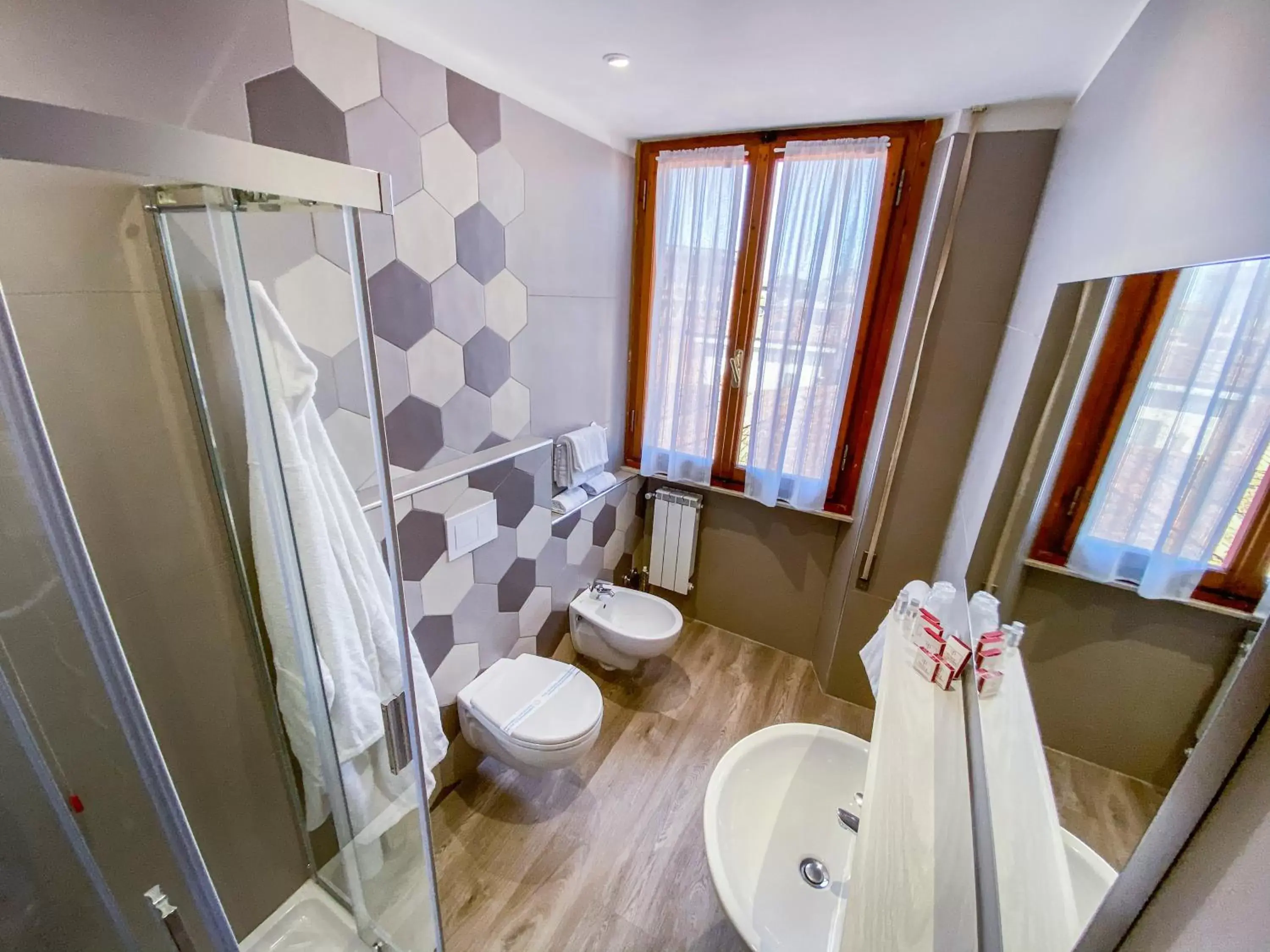 Bathroom in Hotel Ariston & Spa