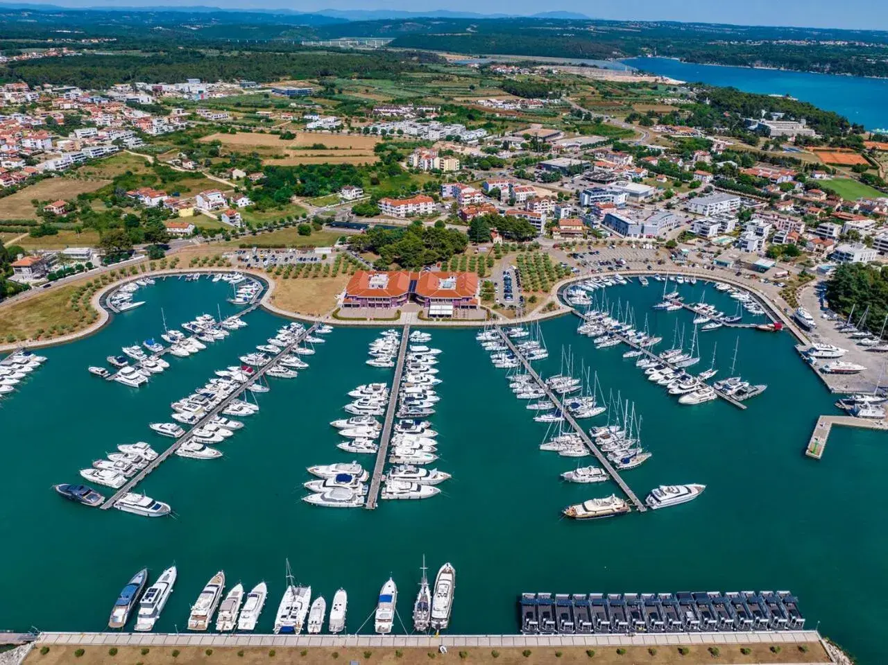 Property building, Bird's-eye View in Hotel Nautica