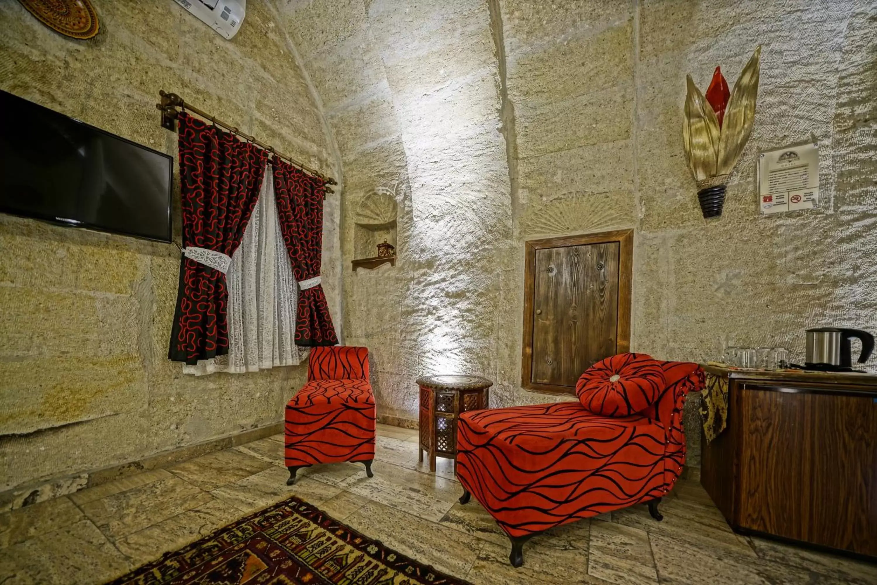 Living room, Seating Area in Maccan Cave Hotel