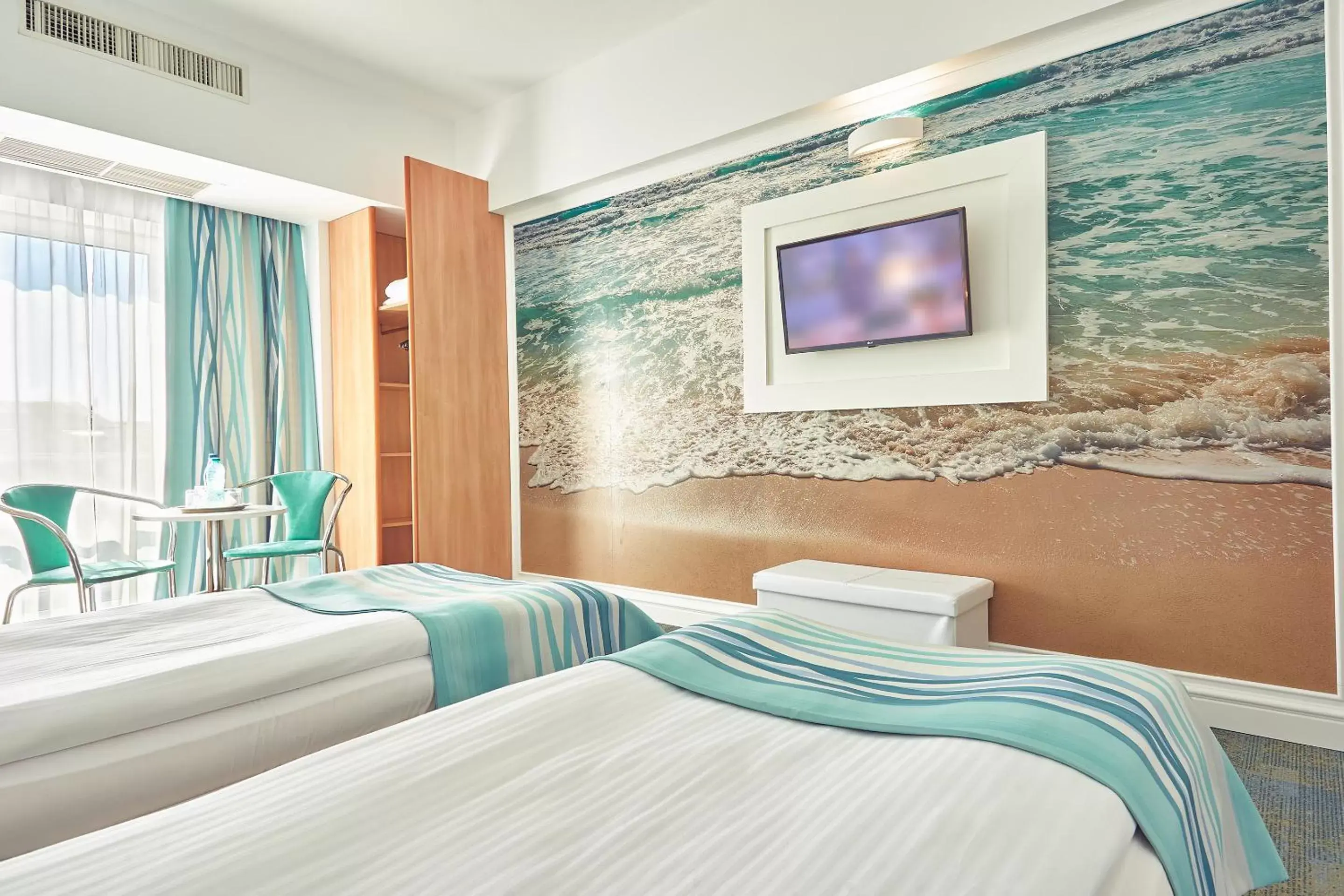 TV and multimedia, Bed in Continental Forum Constanta