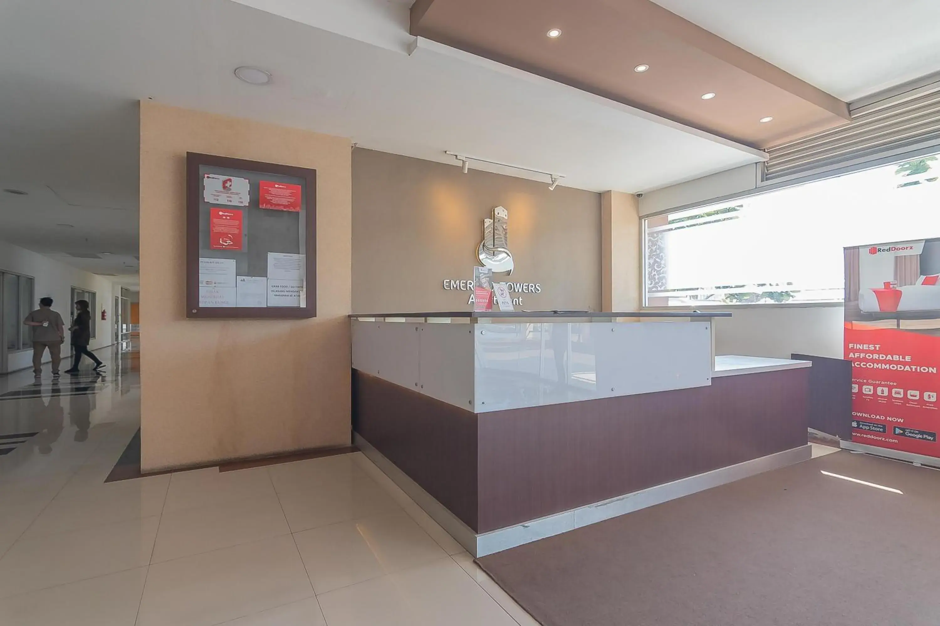 Lobby/Reception in RedDoorz Apartment @ Emerald Towers Bandung