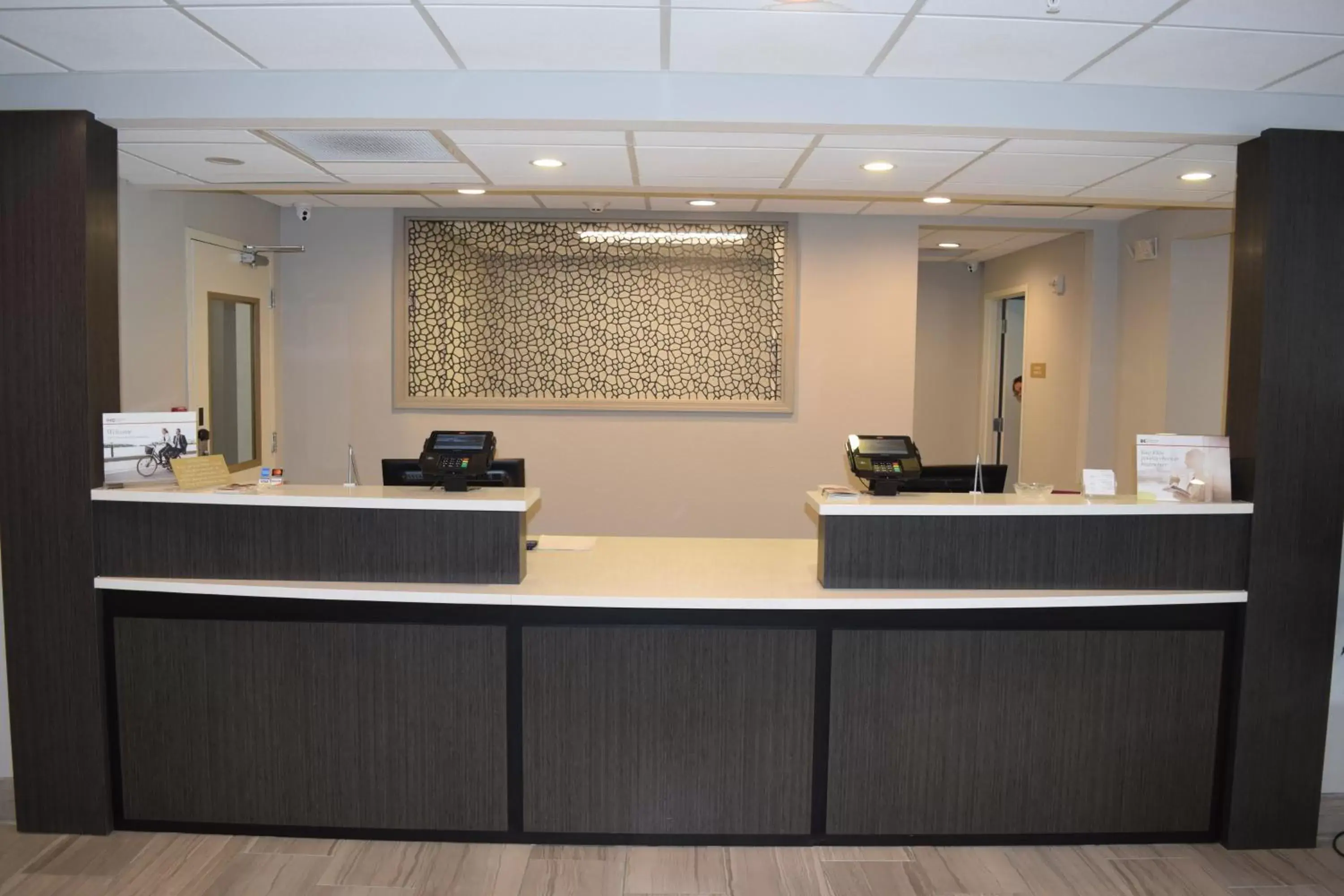 Property building, Lobby/Reception in Candlewood Suites - Nashville Metro Center, an IHG Hotel