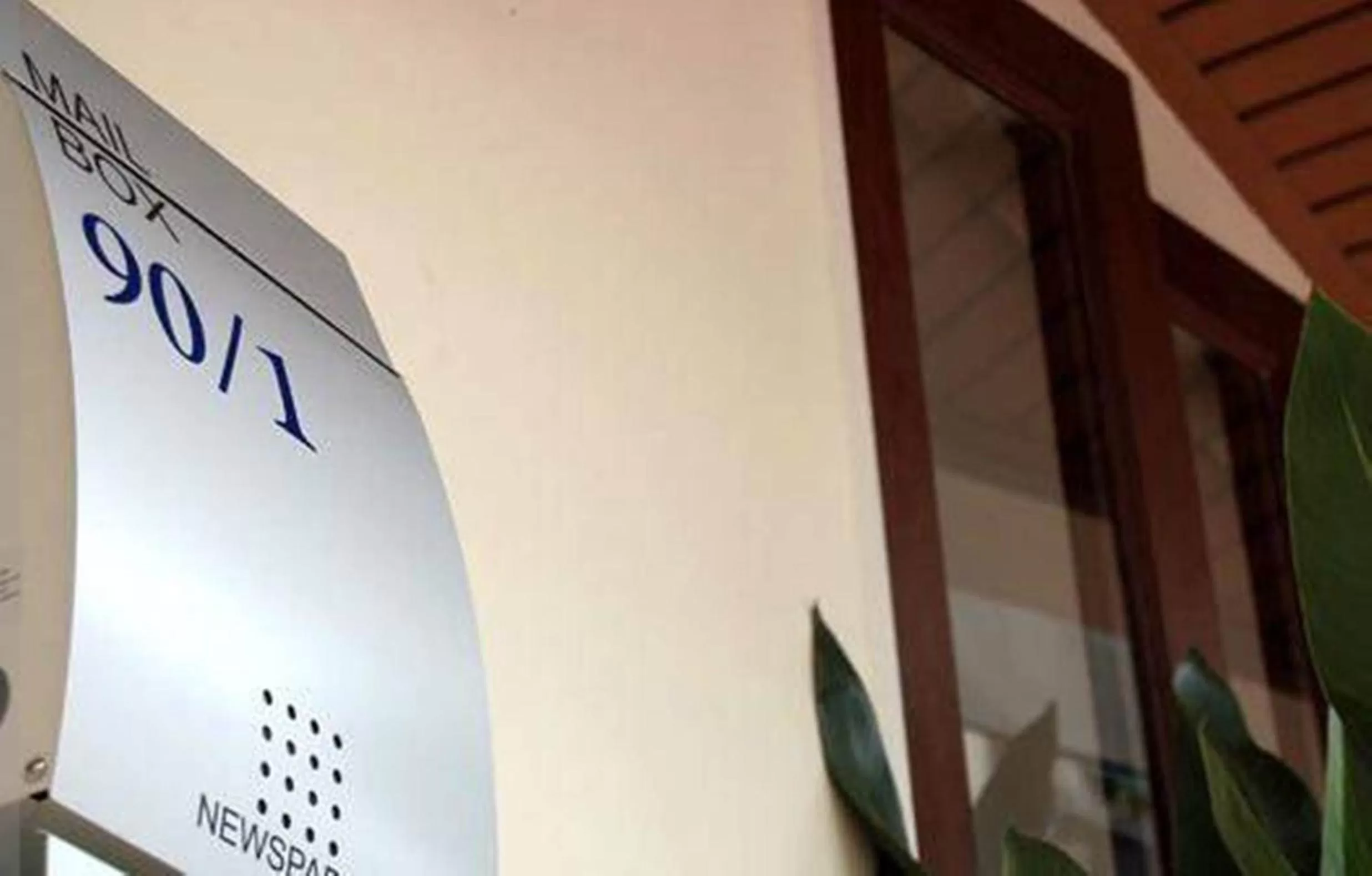 Photo of the whole room in Roof View Place